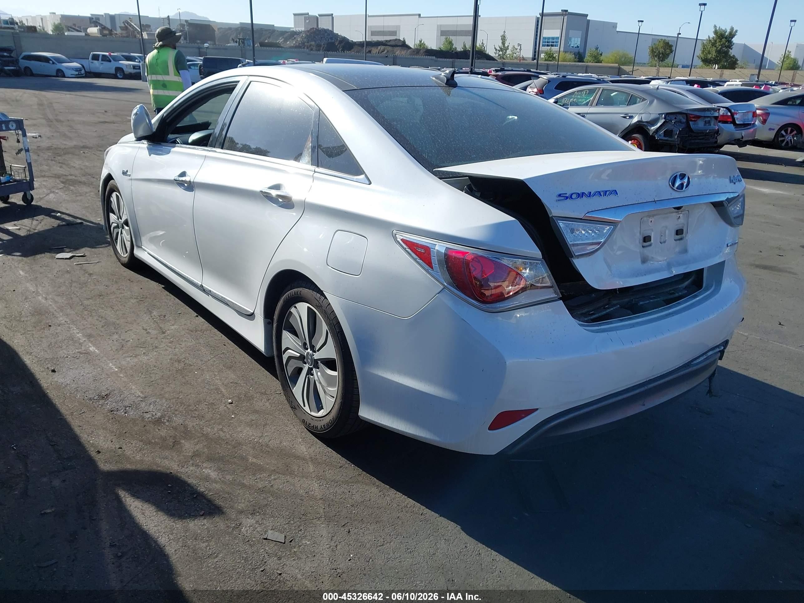 2015 Hyundai Sonata Hybrid Limited Белый vin: KMHEC4A43FA126194