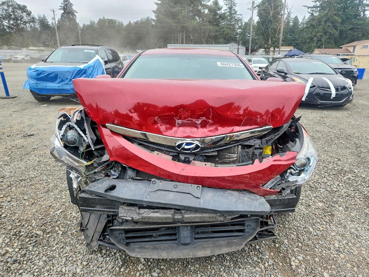 2015 Hyundai Sonata Hybrid Base Red vin: KMHEC4A43FA128379