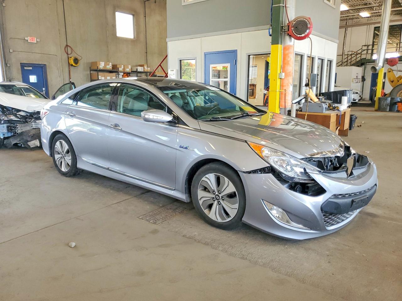 2015 Hyundai Sonata Hybrid Limited Gray vin: KMHEC4A43FA129399