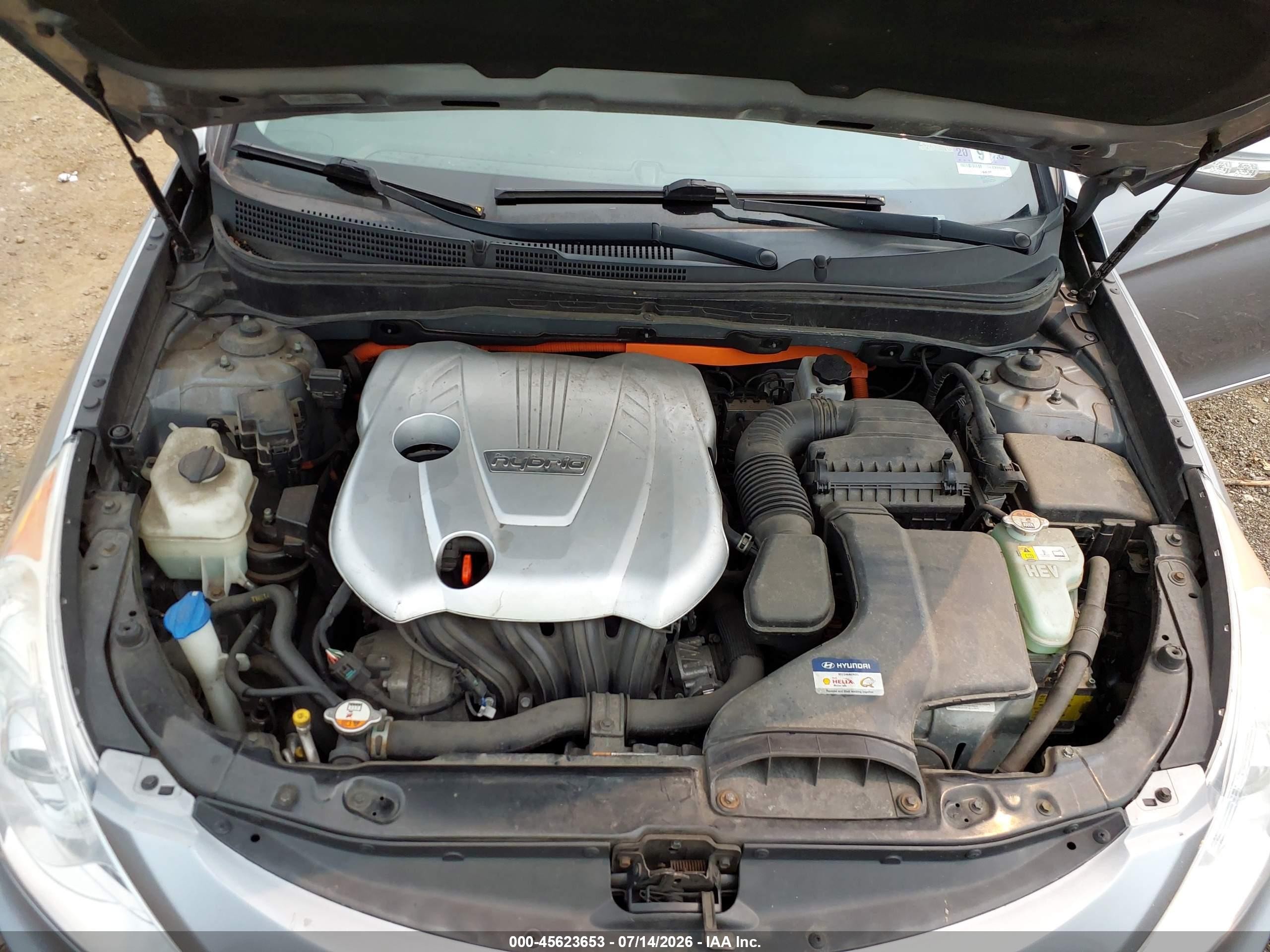 2015 Hyundai Sonata Hybrid   Серебряный vin: KMHEC4A43FA132013
