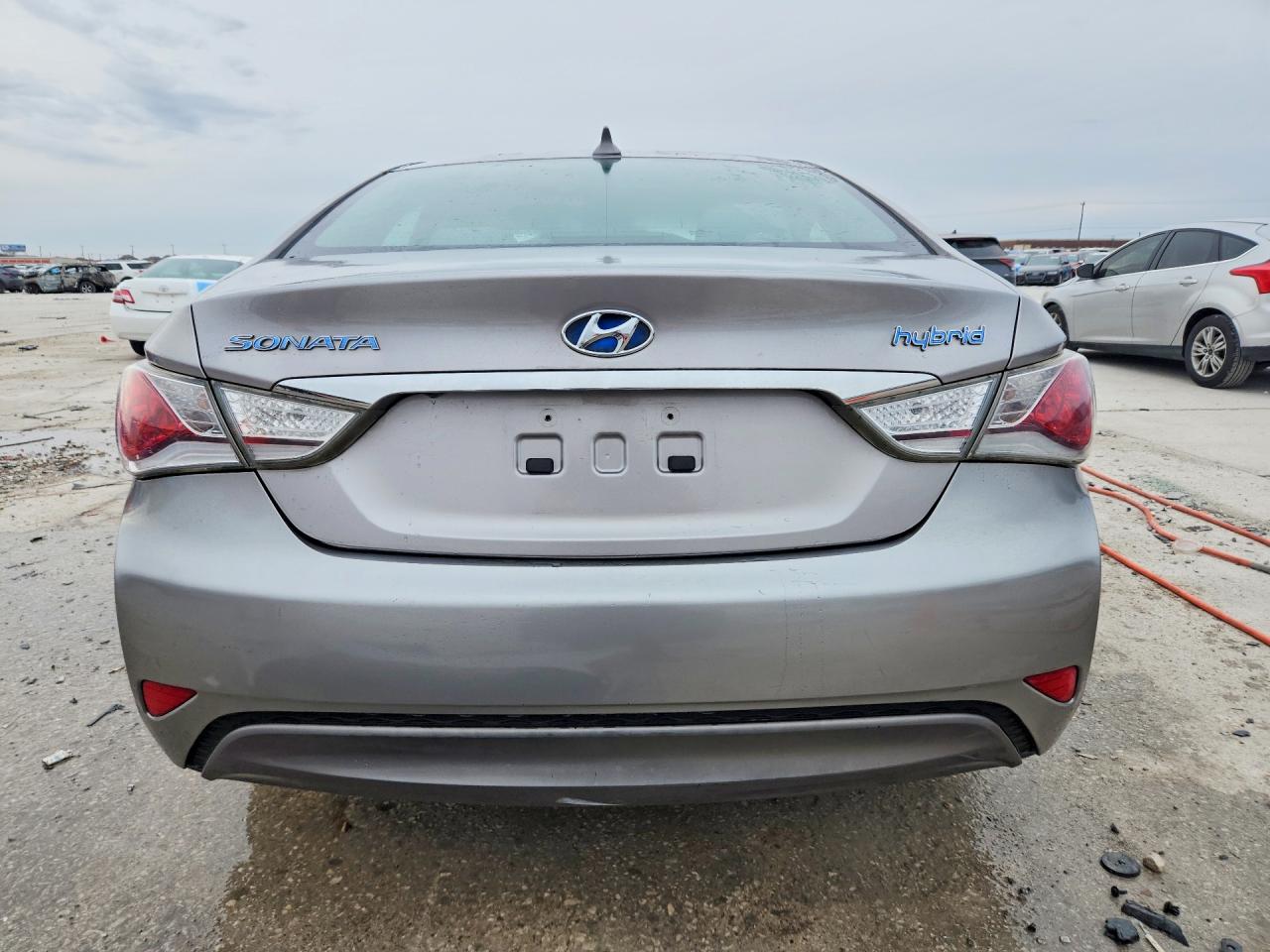 2011 Hyundai Sonata Hybrid Base Серебряный vin: KMHEC4A44BA006527