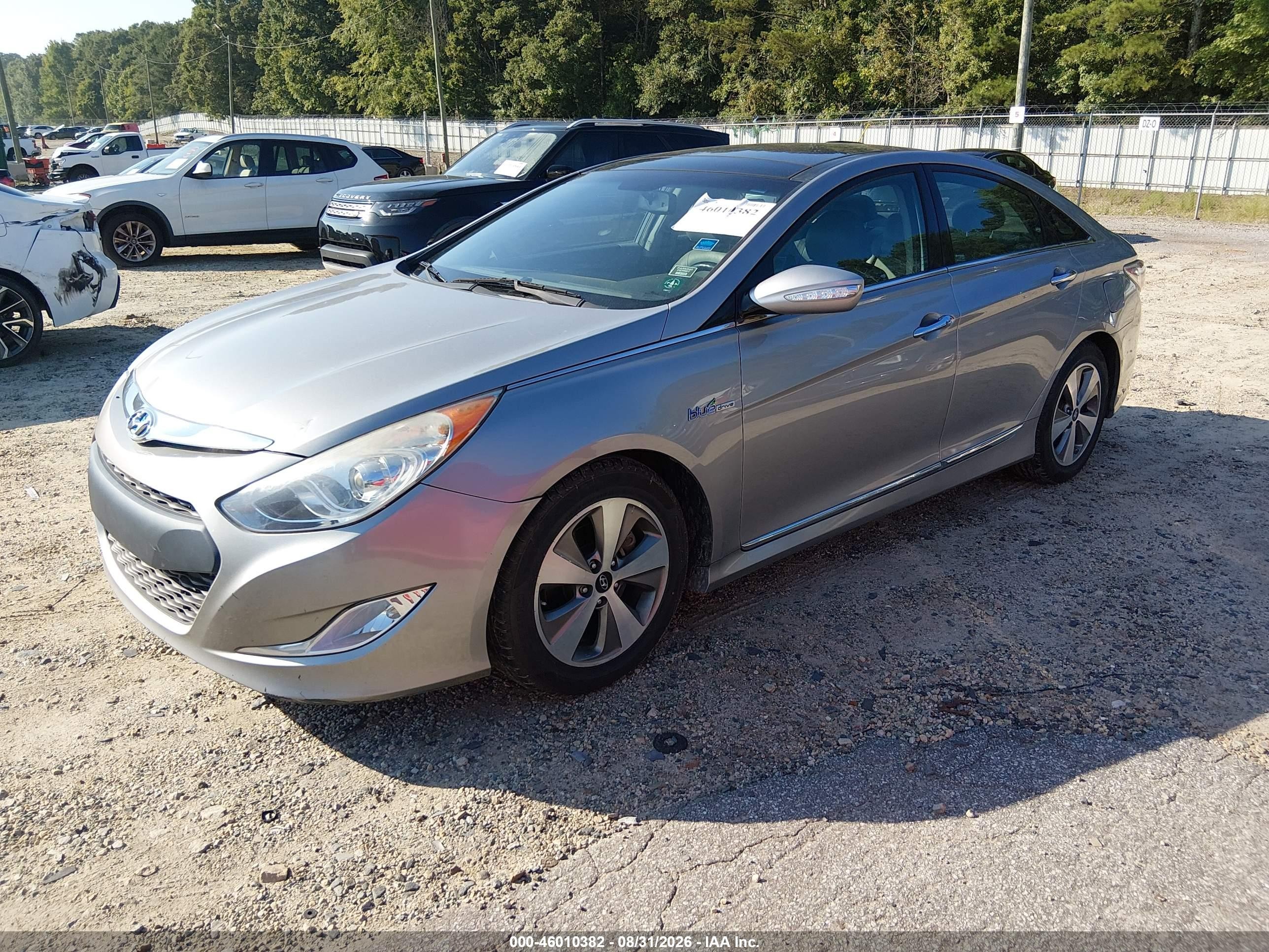 2012 Hyundai Sonata Hybrid   Серебряный vin: KMHEC4A44CA023345