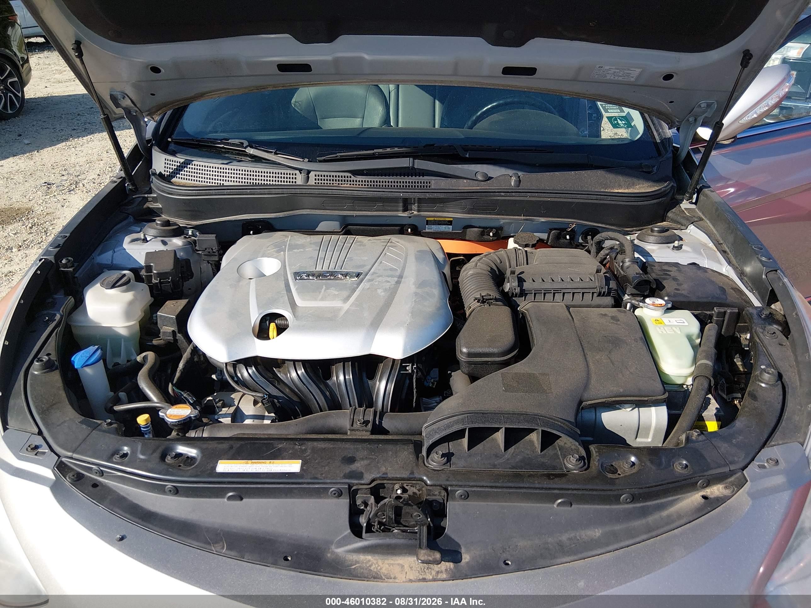 2012 Hyundai Sonata Hybrid   Серебряный vin: KMHEC4A44CA023345