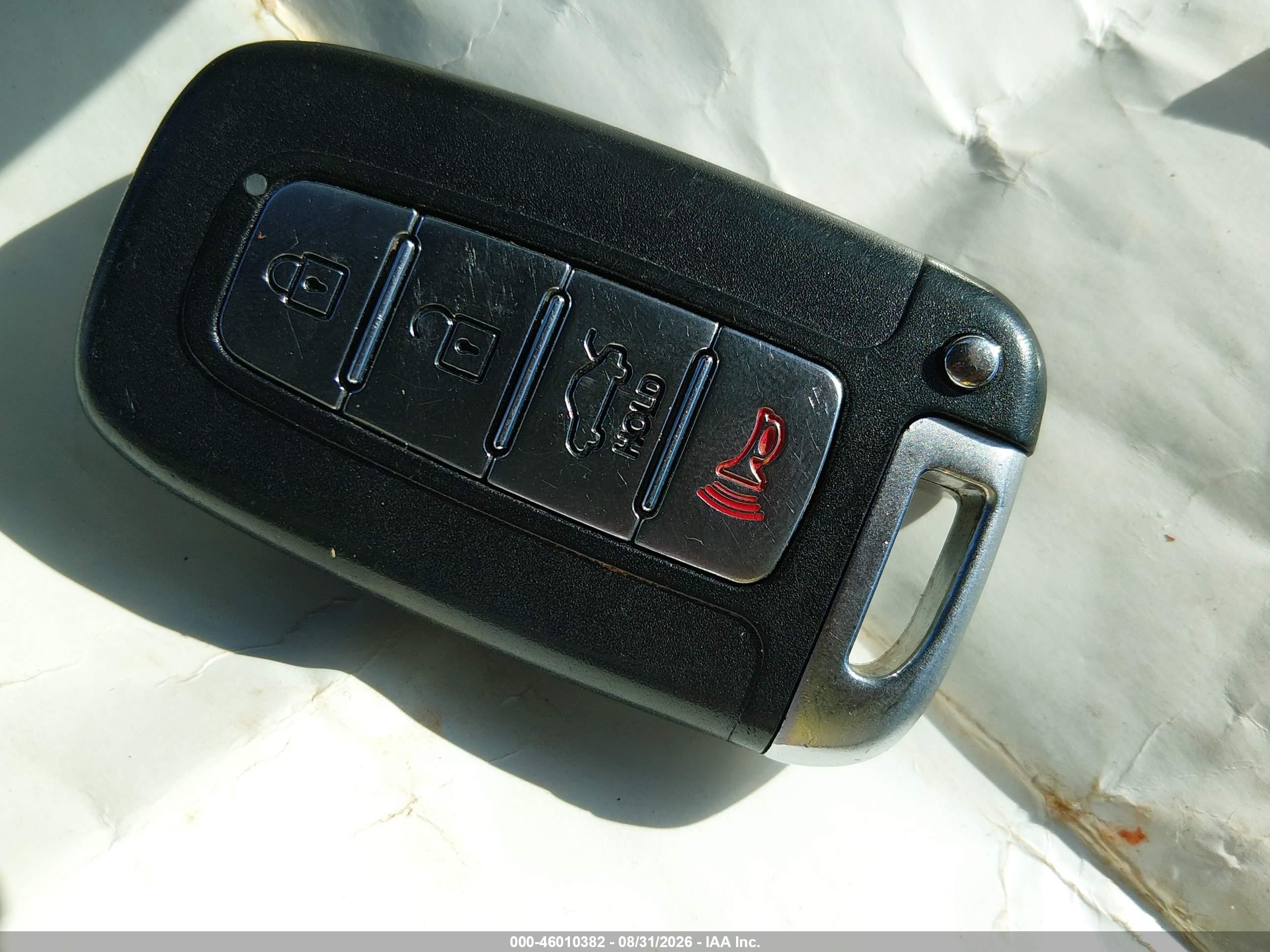 2012 Hyundai Sonata Hybrid   Серебряный vin: KMHEC4A44CA023345