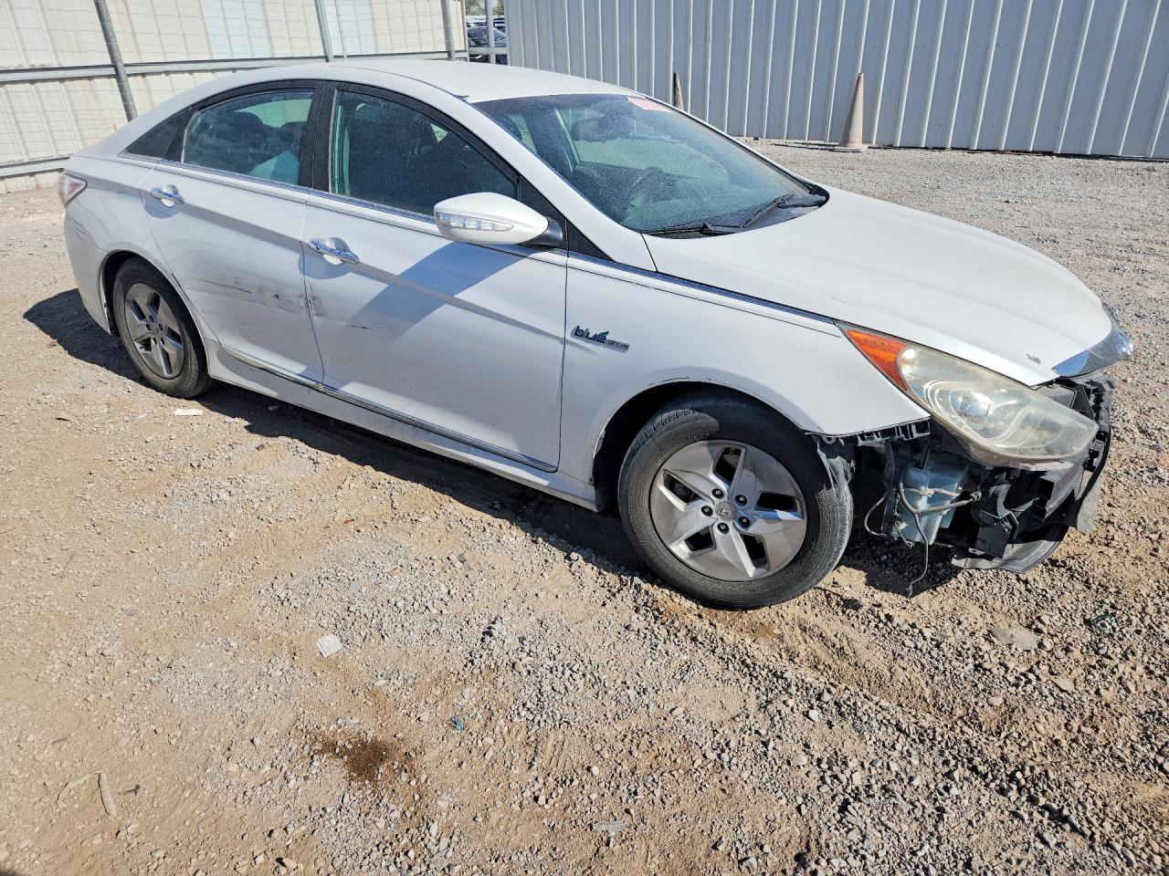 2012 Hyundai Sonata Hybrid White vin: KMHEC4A44CA030831