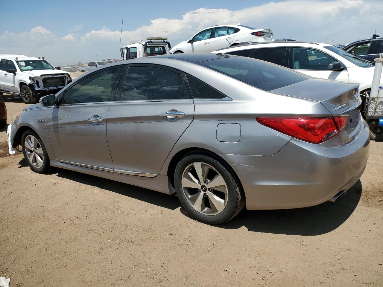 2012 Hyundai Sonata Hybrid Silver vin: KMHEC4A44CA046317
