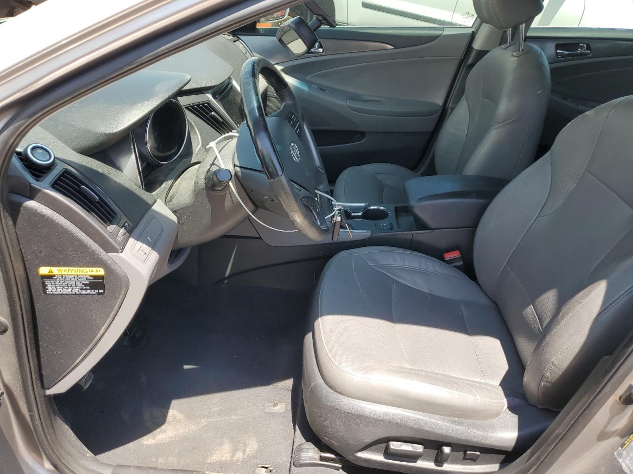 2012 Hyundai Sonata Hybrid Silver vin: KMHEC4A44CA046317