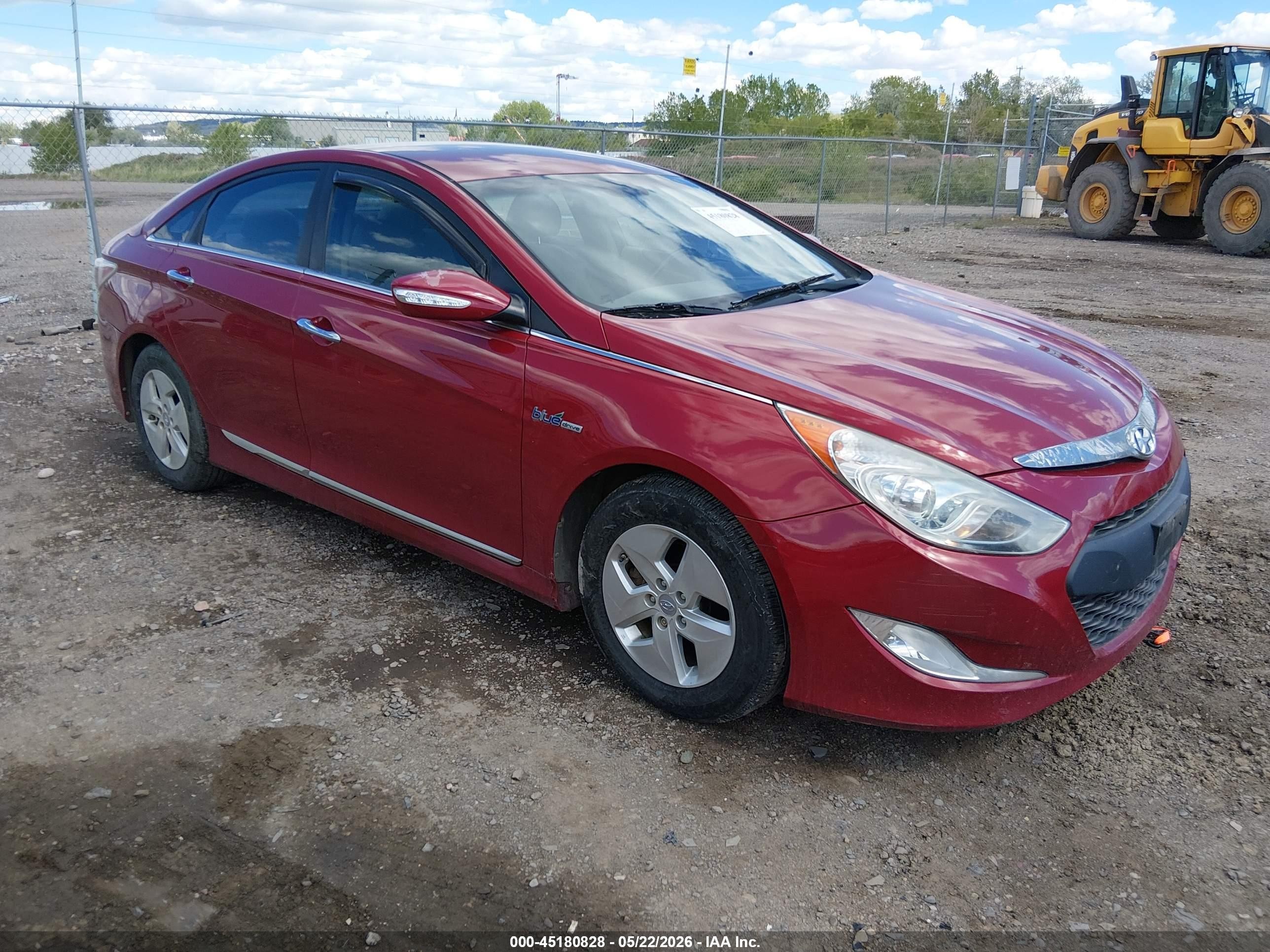 2012 Hyundai Sonata Hybrid   Red vin: KMHEC4A44CA056992