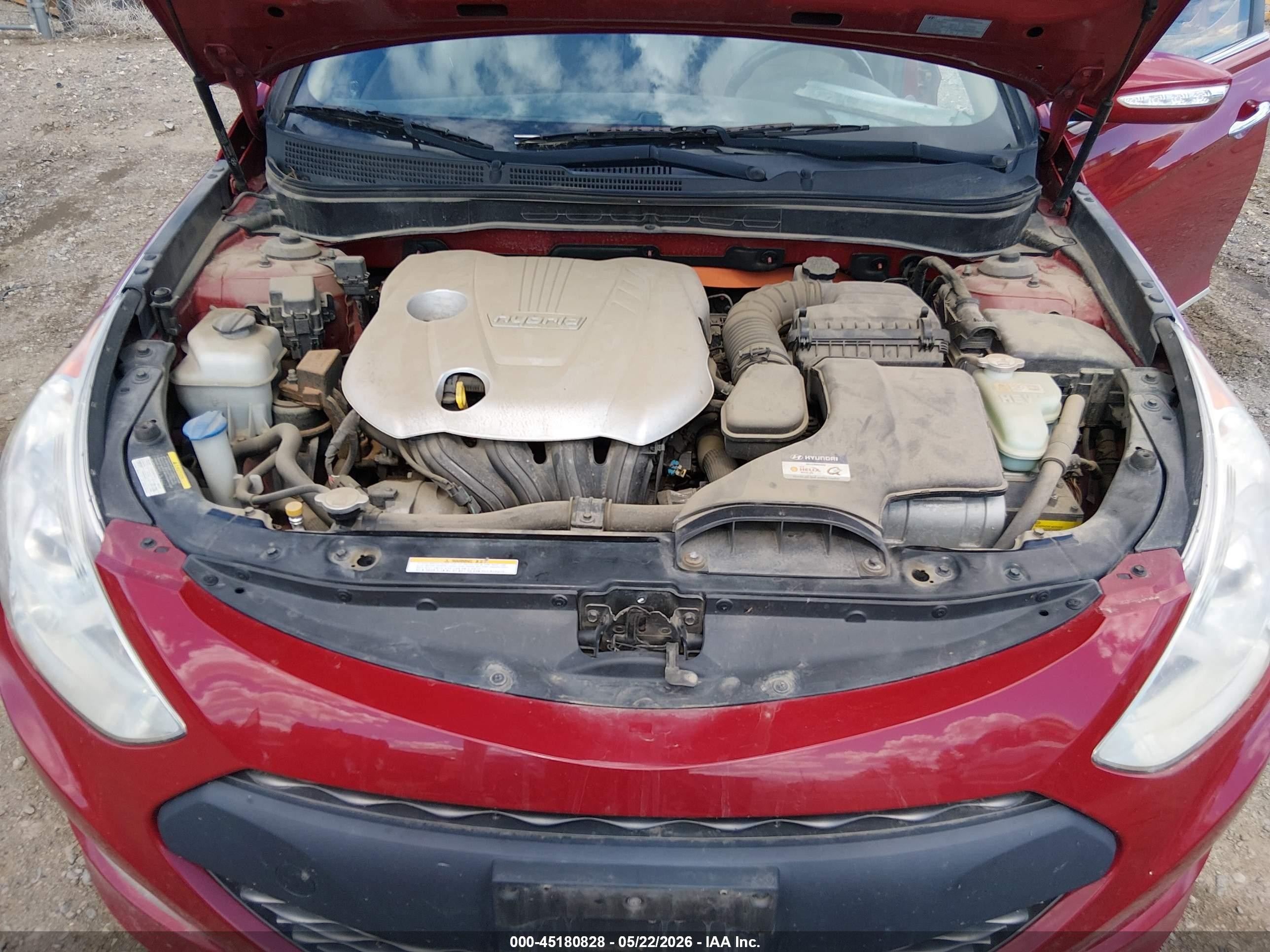 2012 Hyundai Sonata Hybrid   Red vin: KMHEC4A44CA056992