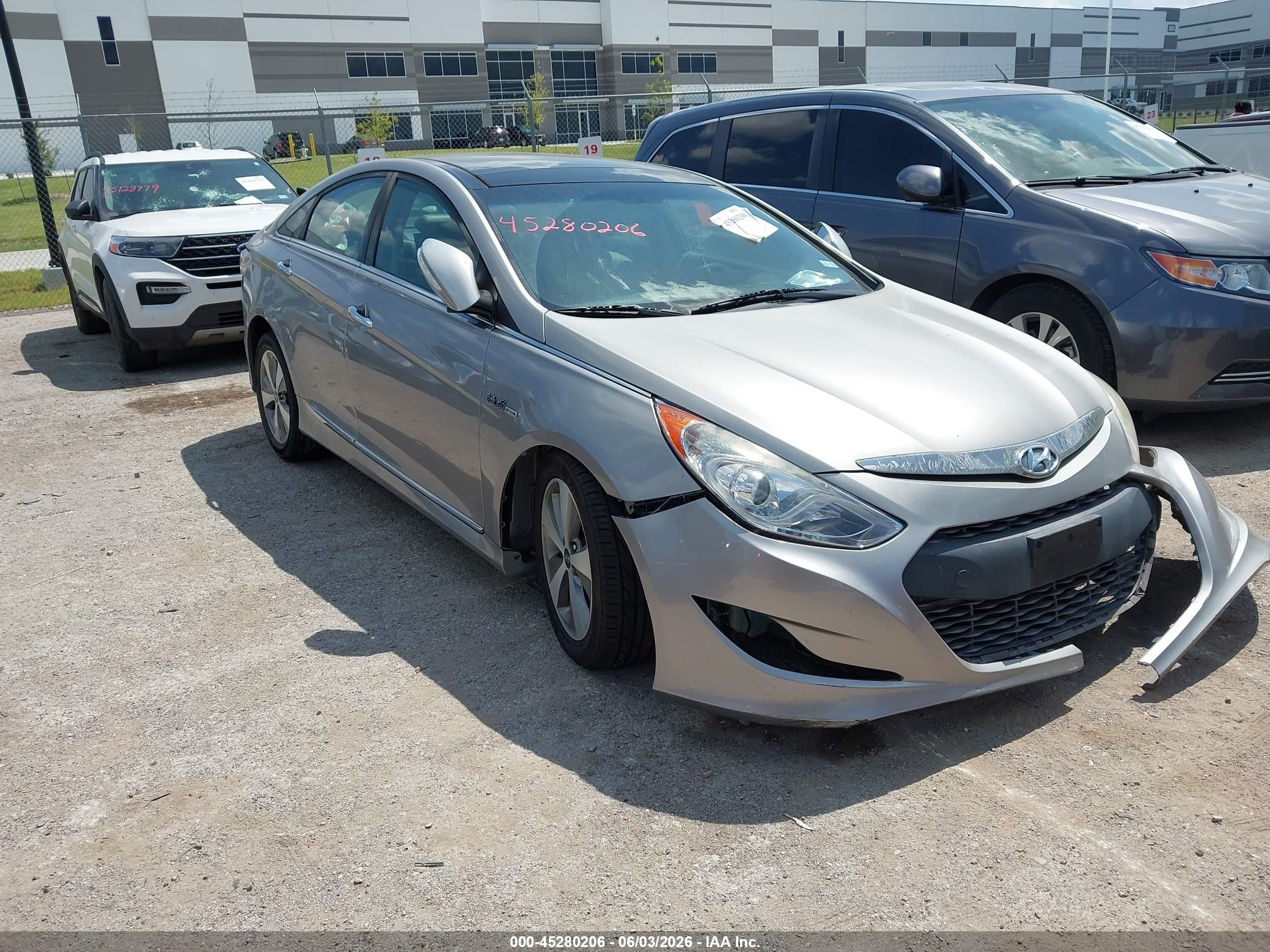 2012 Hyundai Sonata Hybrid   Gray vin: KMHEC4A44CA058824