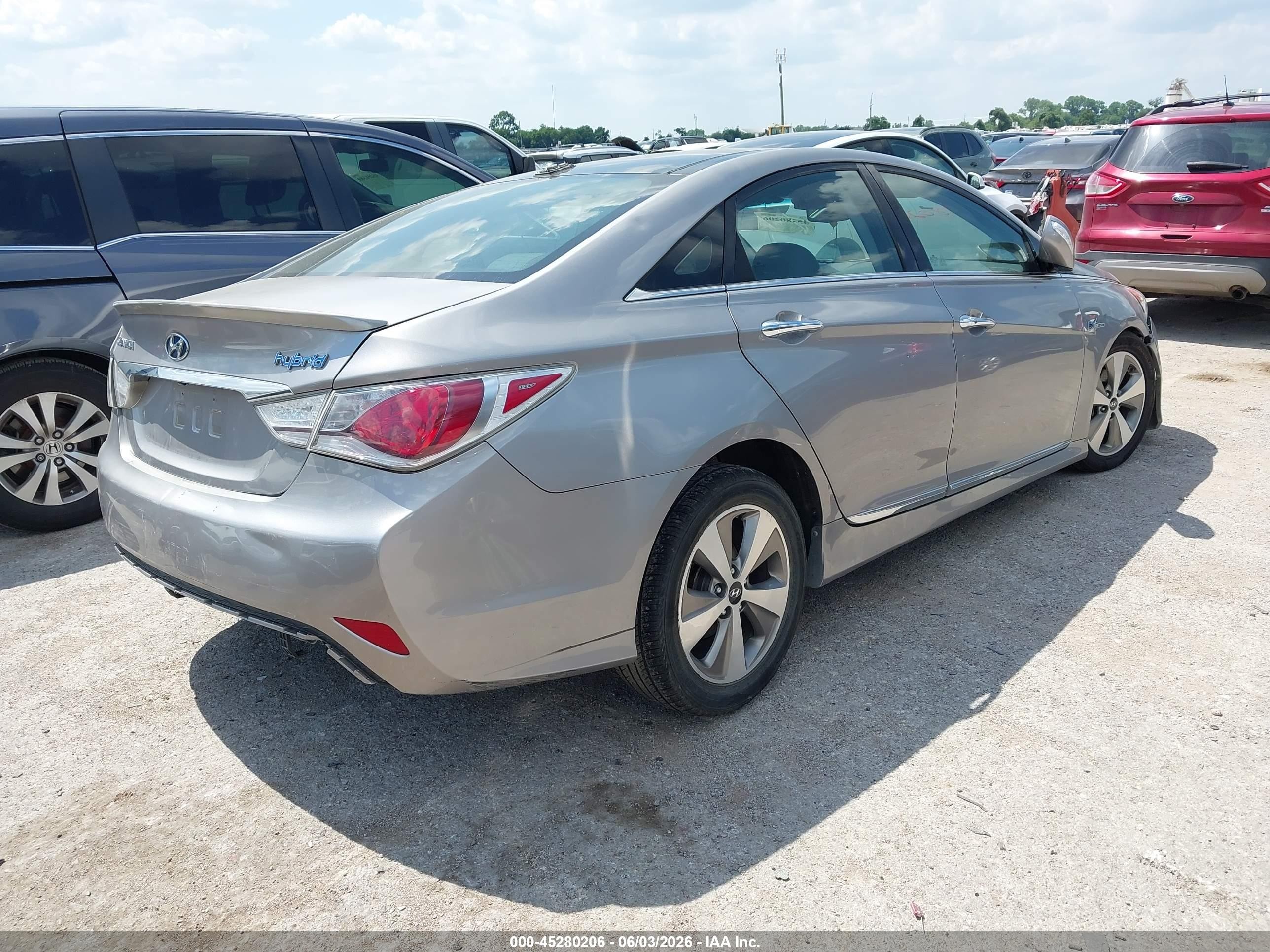 2012 Hyundai Sonata Hybrid   Gray vin: KMHEC4A44CA058824