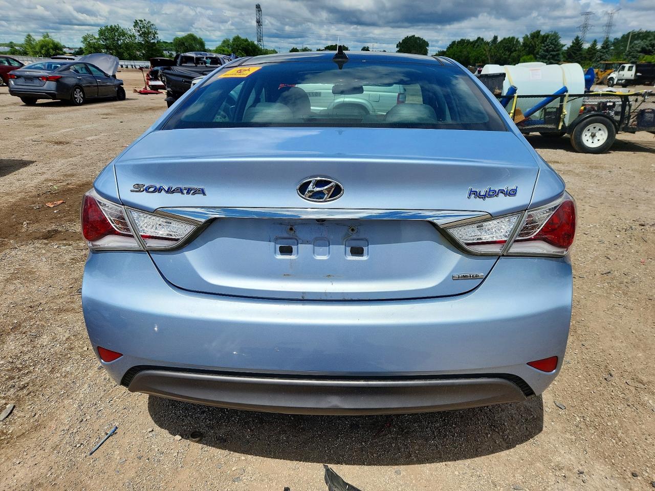 2013 Hyundai Sonata Hybrid Blue vin: KMHEC4A44DA068710