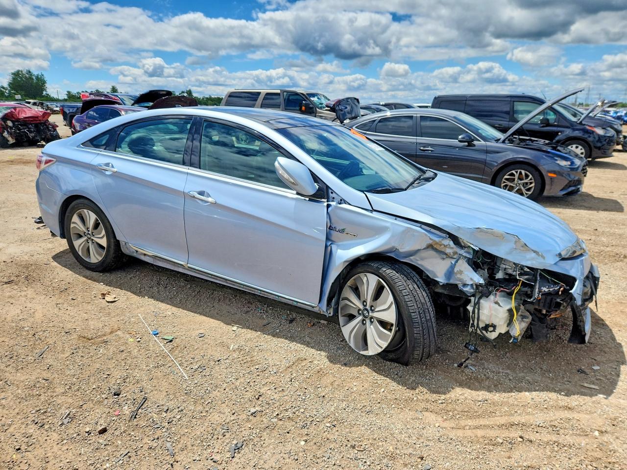 2013 Hyundai Sonata Hybrid Blue vin: KMHEC4A44DA068710