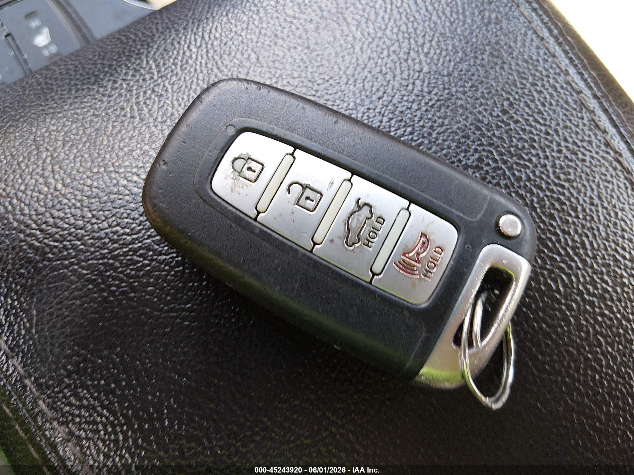 2013 Hyundai Sonata Hybrid   Red vin: KMHEC4A44DA069159