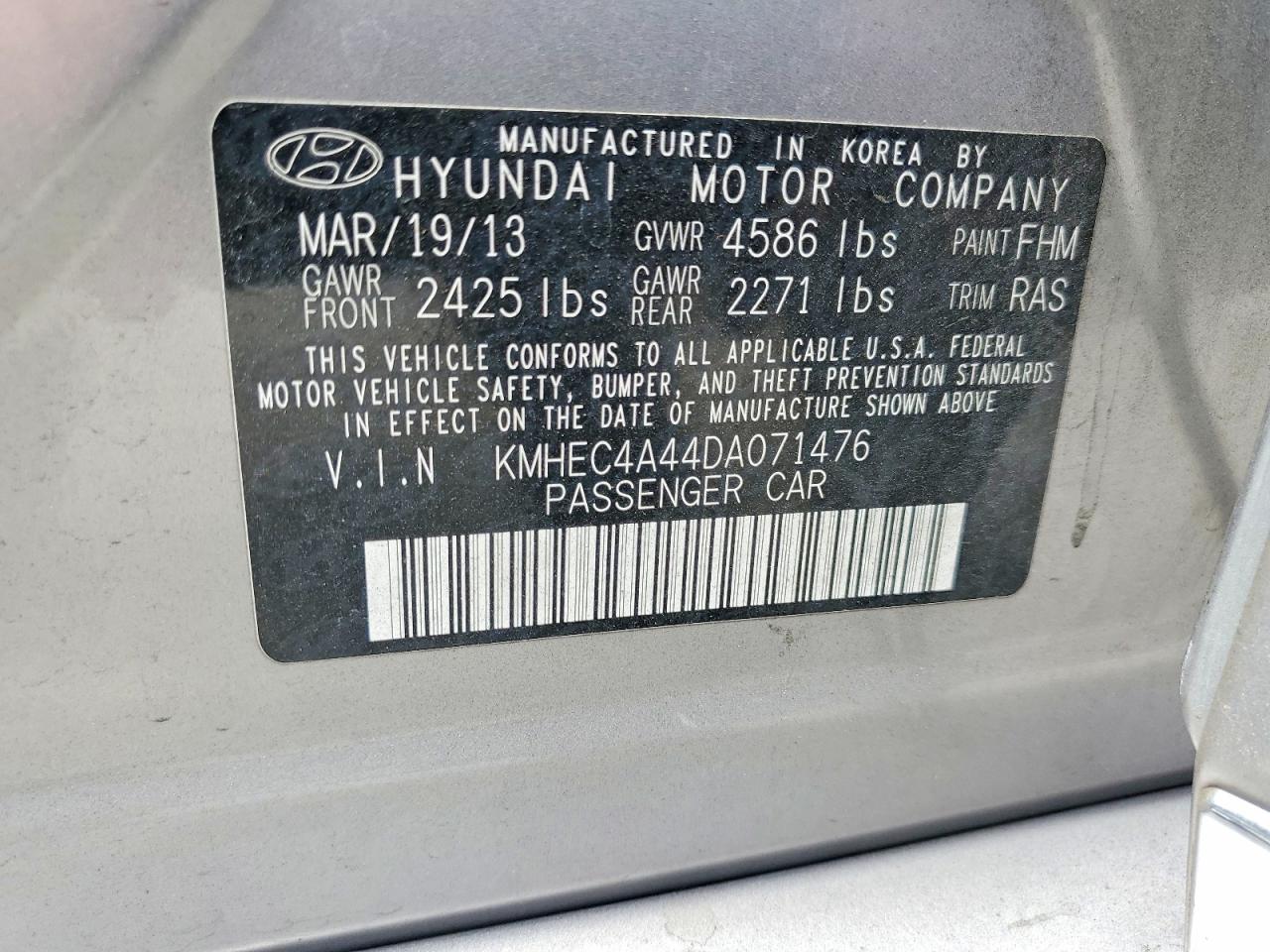 2013 Hyundai Sonata Hybrid Silver vin: KMHEC4A44DA071476
