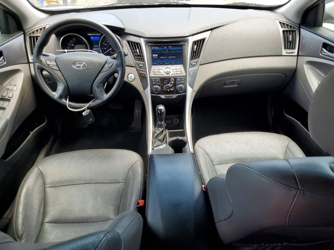 2013 Hyundai Sonata Hybrid Silver vin: KMHEC4A44DA071476