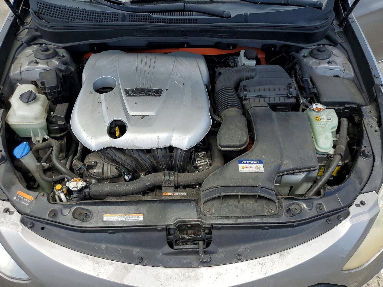 2013 Hyundai Sonata Hybrid Silver vin: KMHEC4A44DA071476