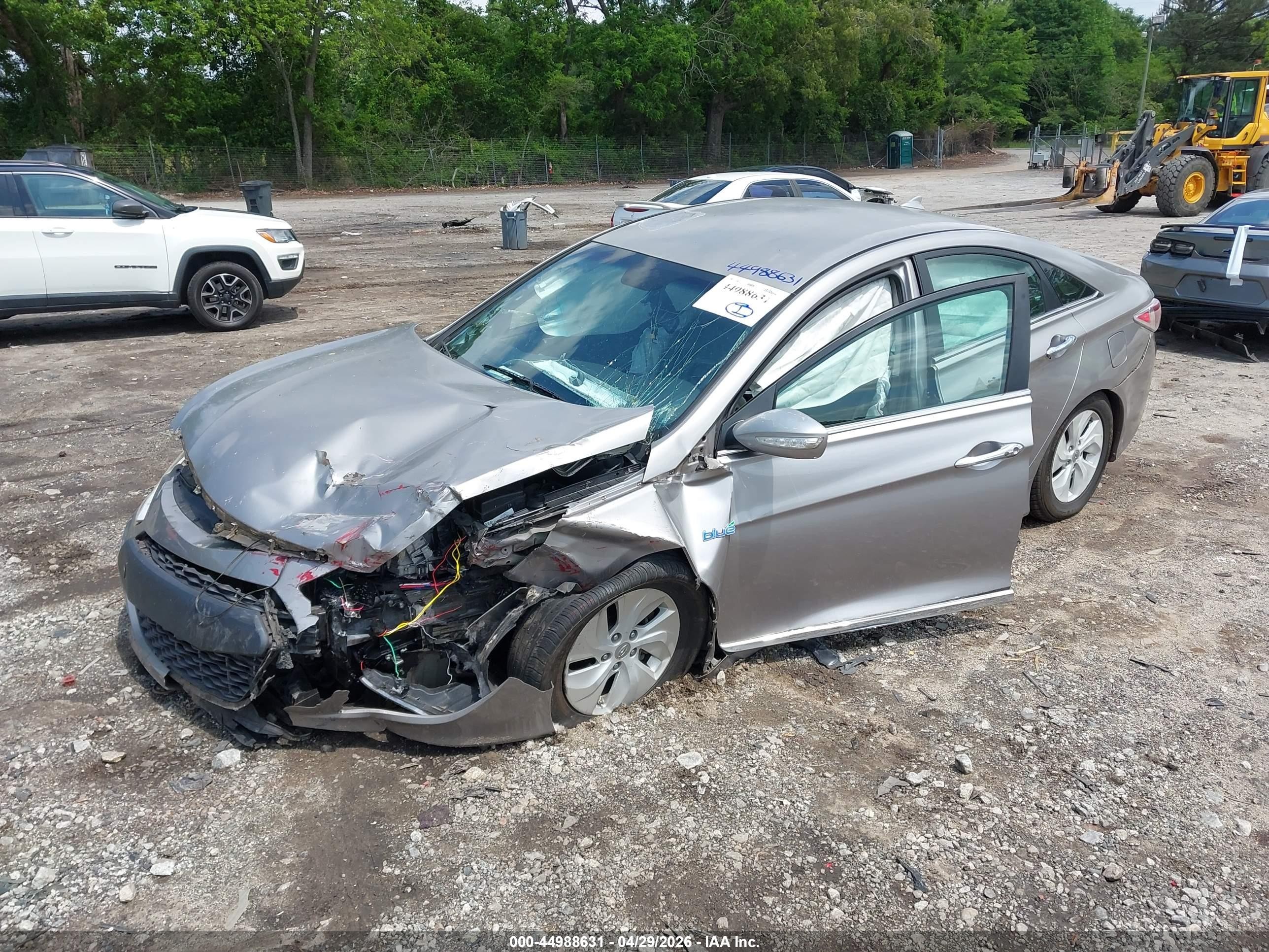 2013 Hyundai Sonata Hybrid   Silver vin: KMHEC4A44DA078282
