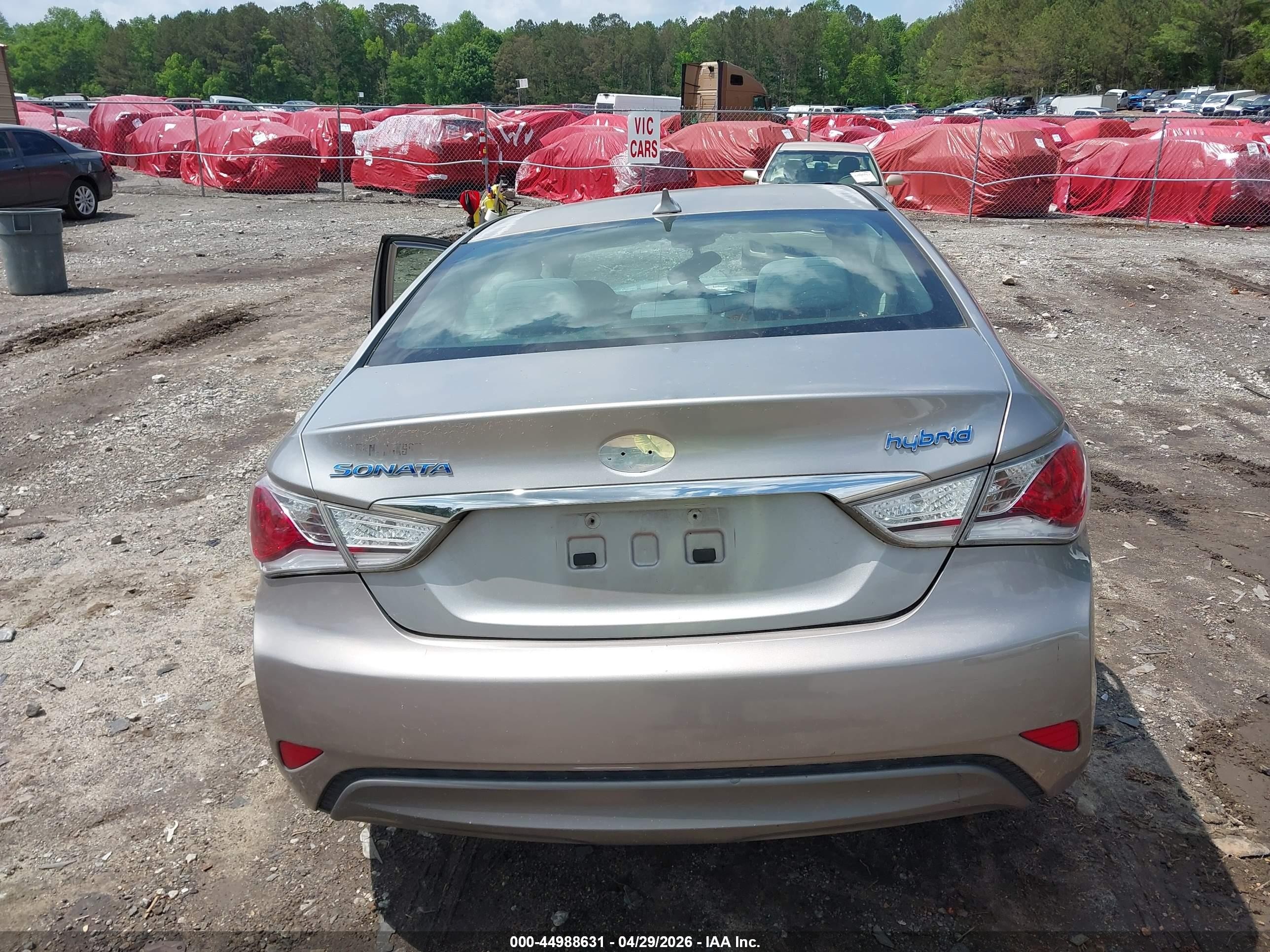 2013 Hyundai Sonata Hybrid   Silver vin: KMHEC4A44DA078282