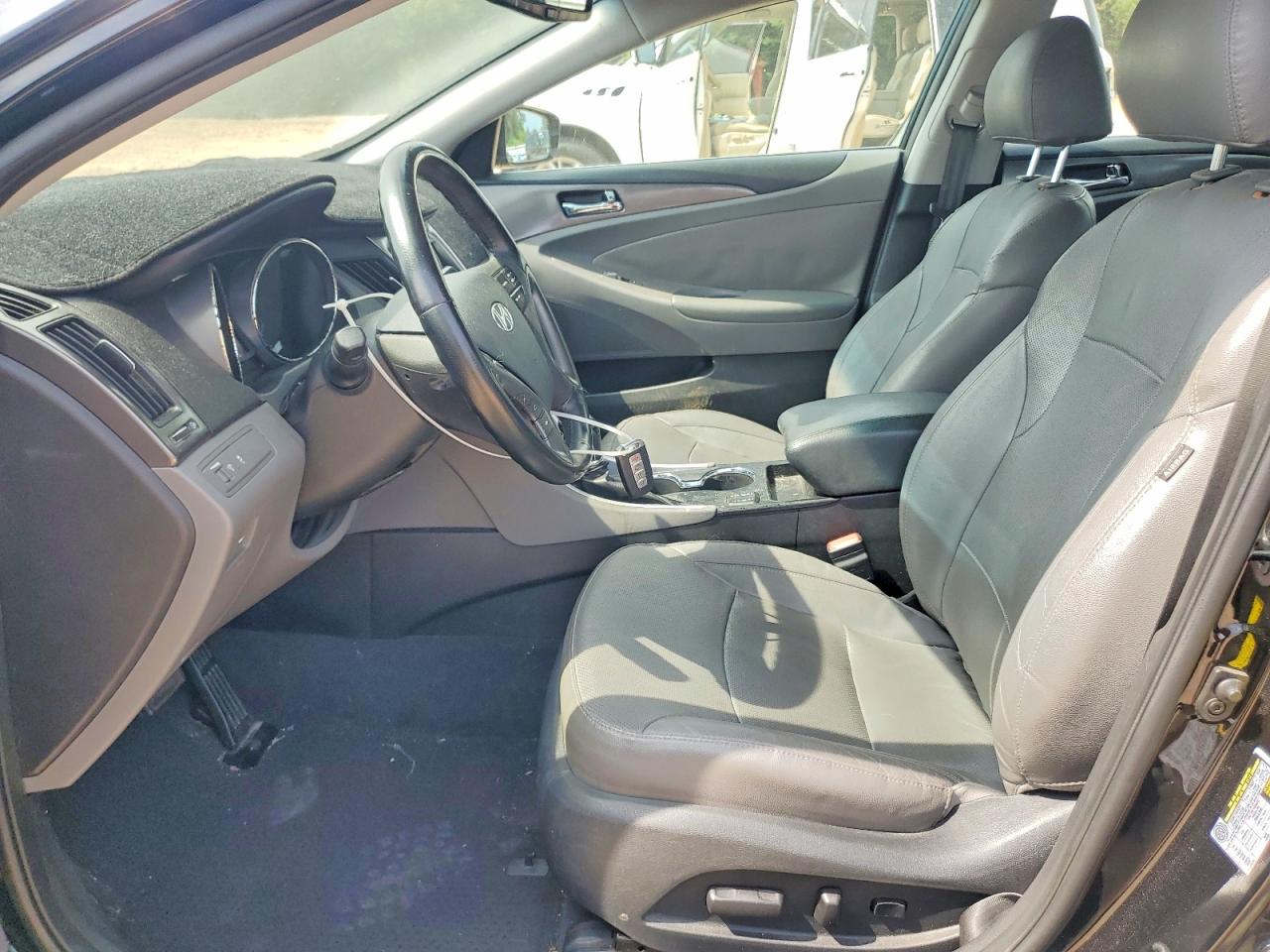 2014 Hyundai Sonata Hybrid Black vin: KMHEC4A44EA107927