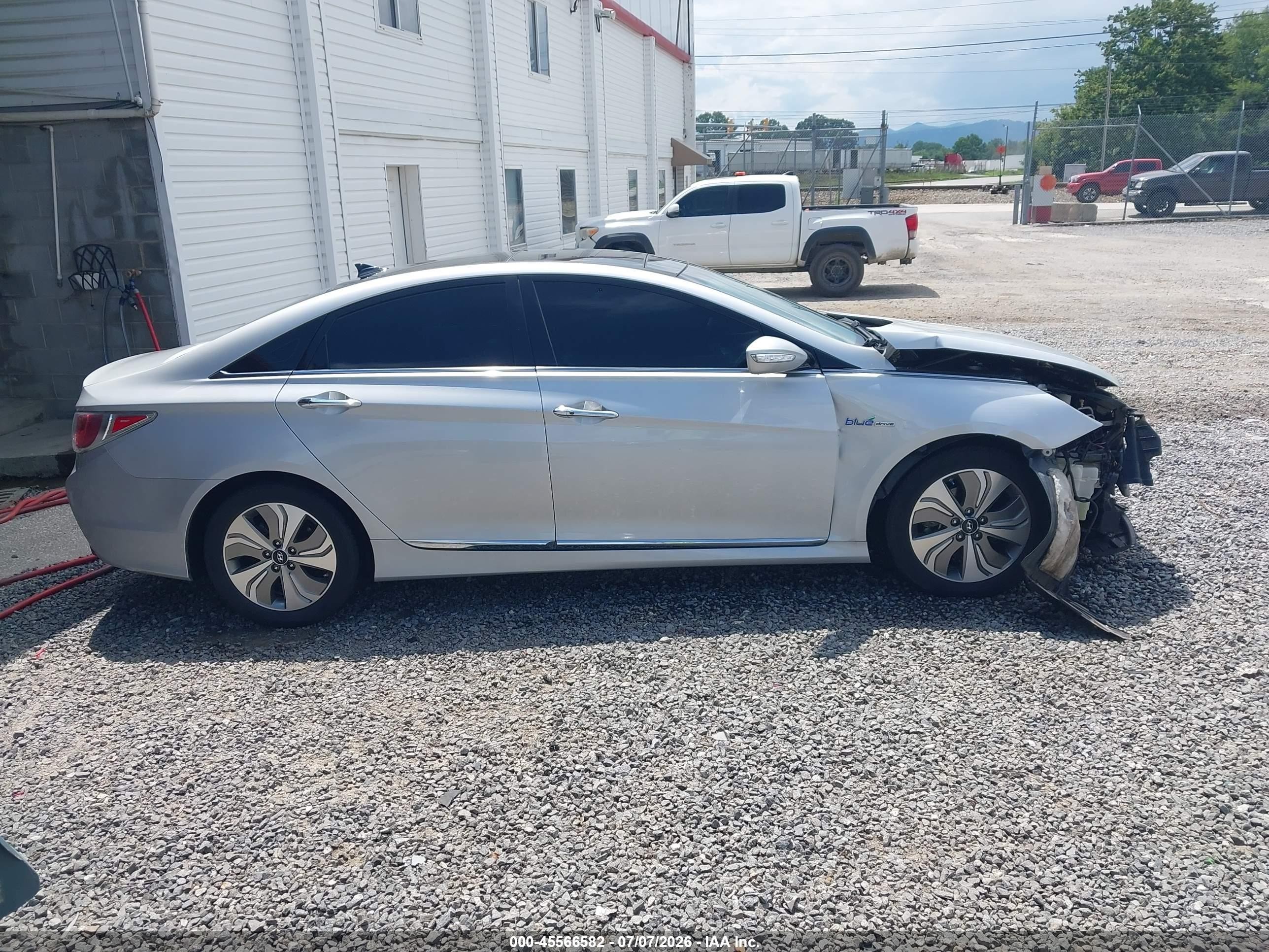 2014 Hyundai Sonata Hybrid Limited Серебряный vin: KMHEC4A44EA109676