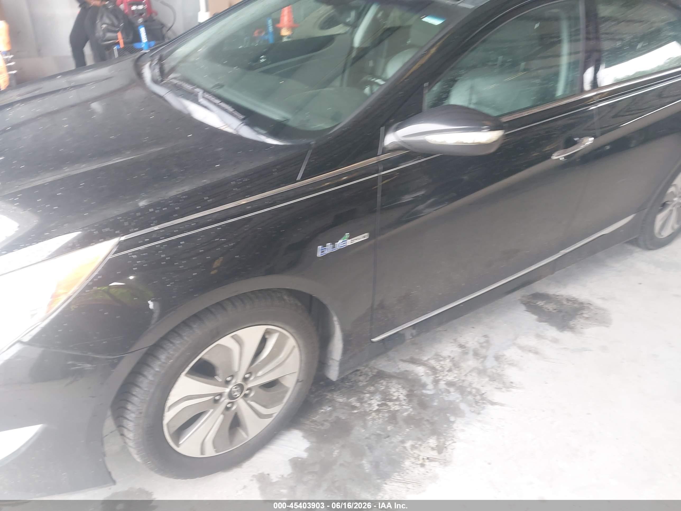 2014 Hyundai Sonata Hybrid Limited Black vin: KMHEC4A44EA109712