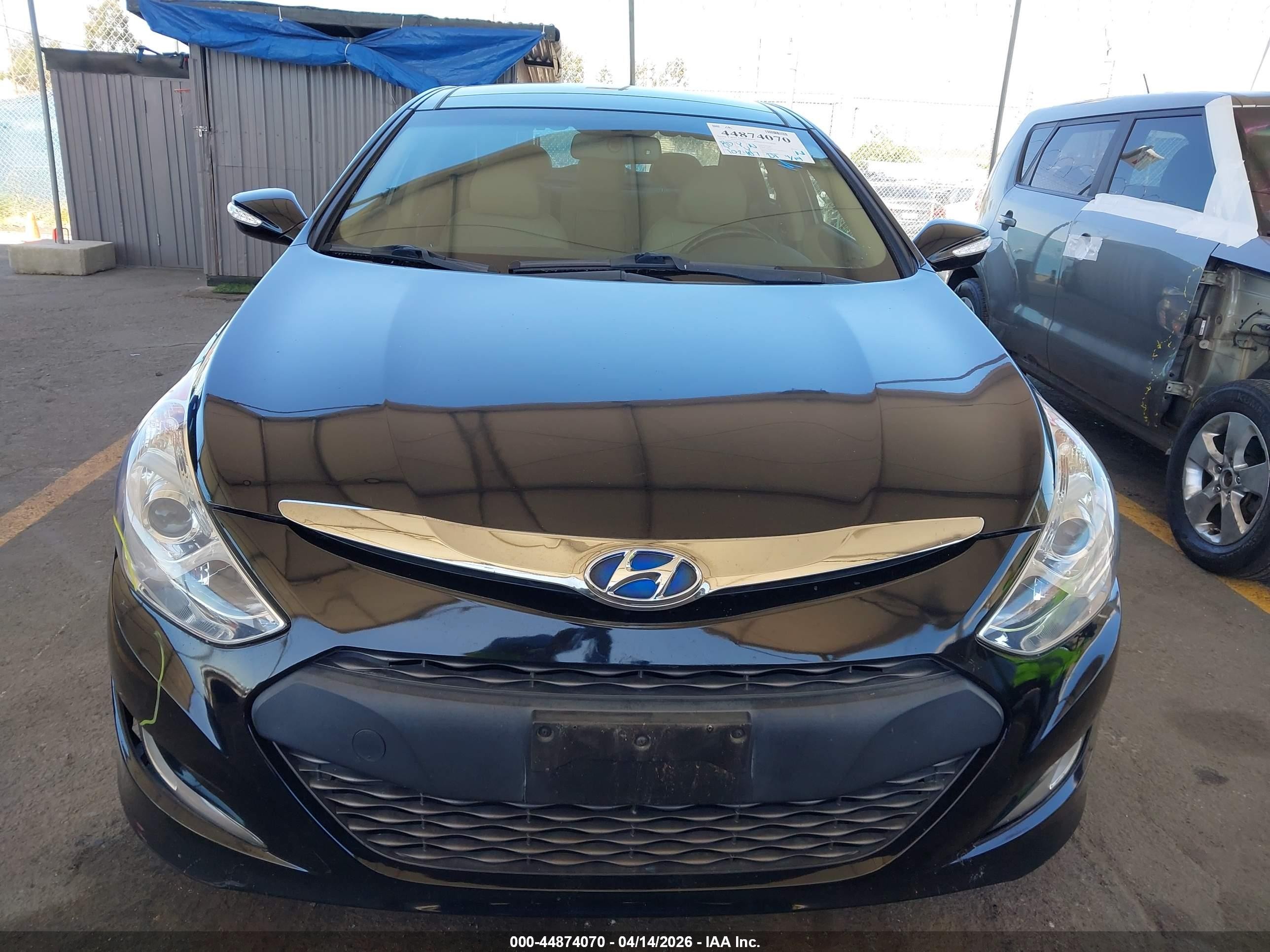 2014 Hyundai Sonata Hybrid Limited Черный vin: KMHEC4A44EA115994