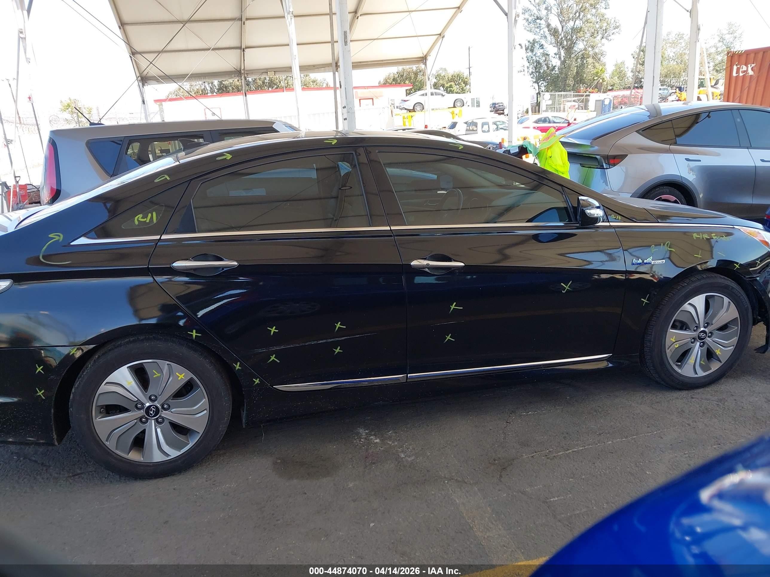 2014 Hyundai Sonata Hybrid Limited Черный vin: KMHEC4A44EA115994