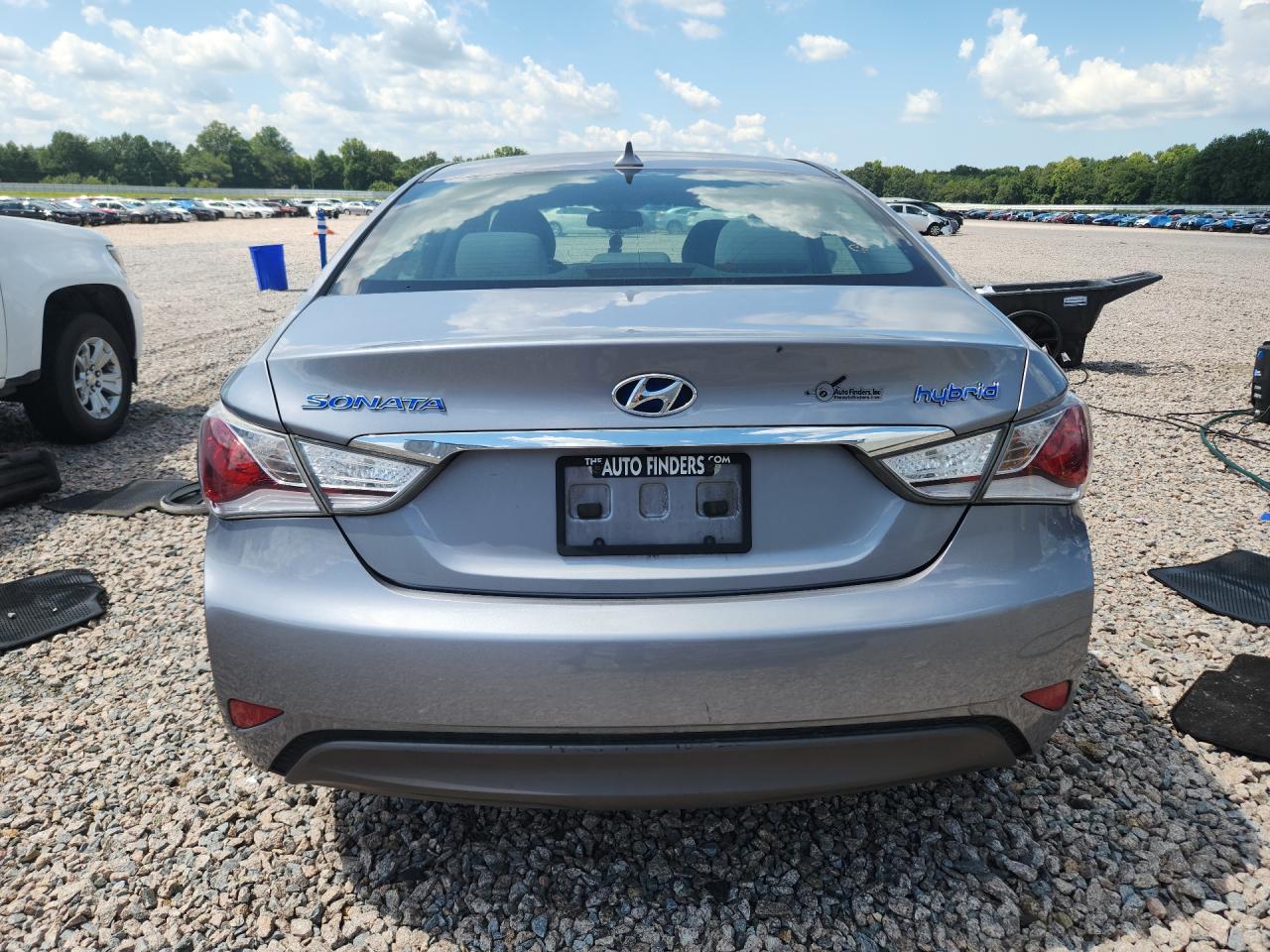 2014 Hyundai Sonata Hybrid Silver vin: KMHEC4A44EA117678