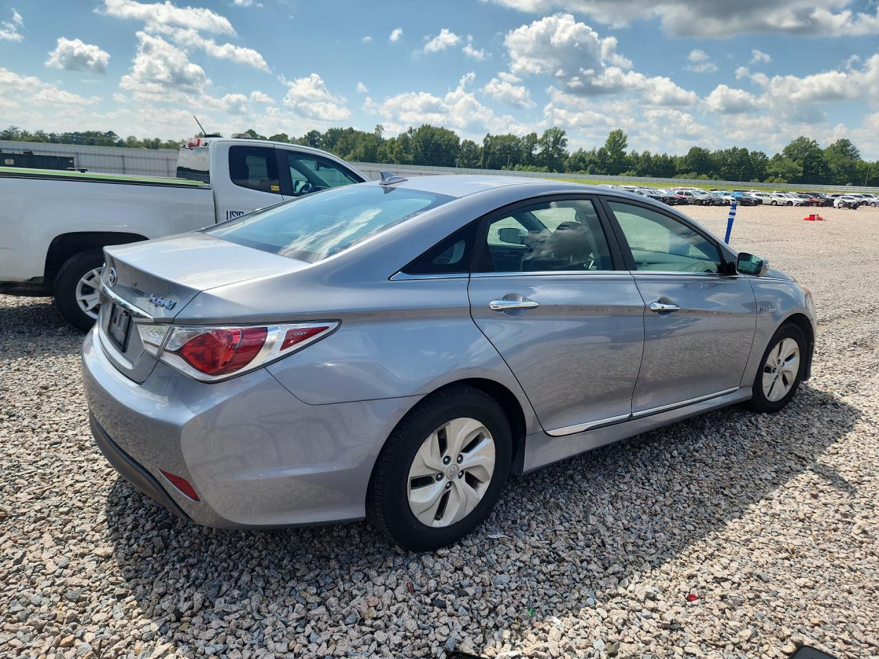 2014 Hyundai Sonata Hybrid Silver vin: KMHEC4A44EA117678