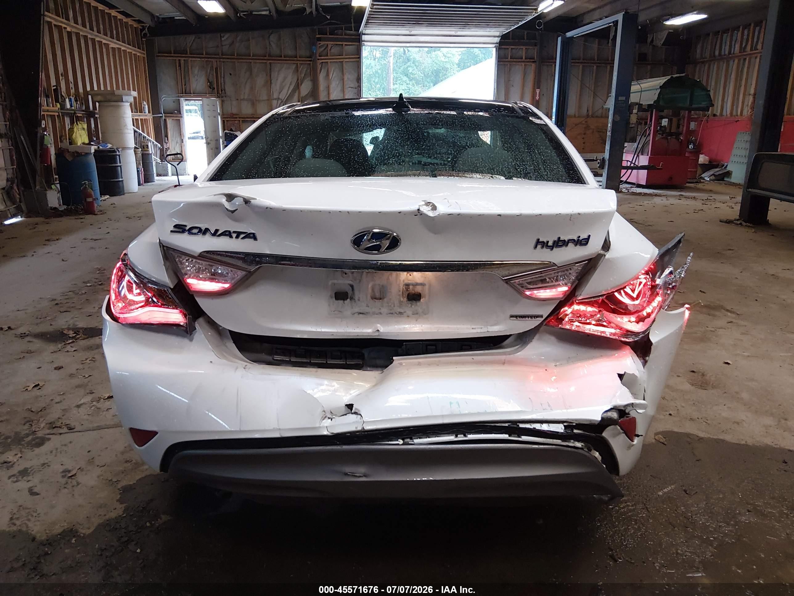 2015 Hyundai Sonata Hybrid Limited White vin: KMHEC4A44FA119089