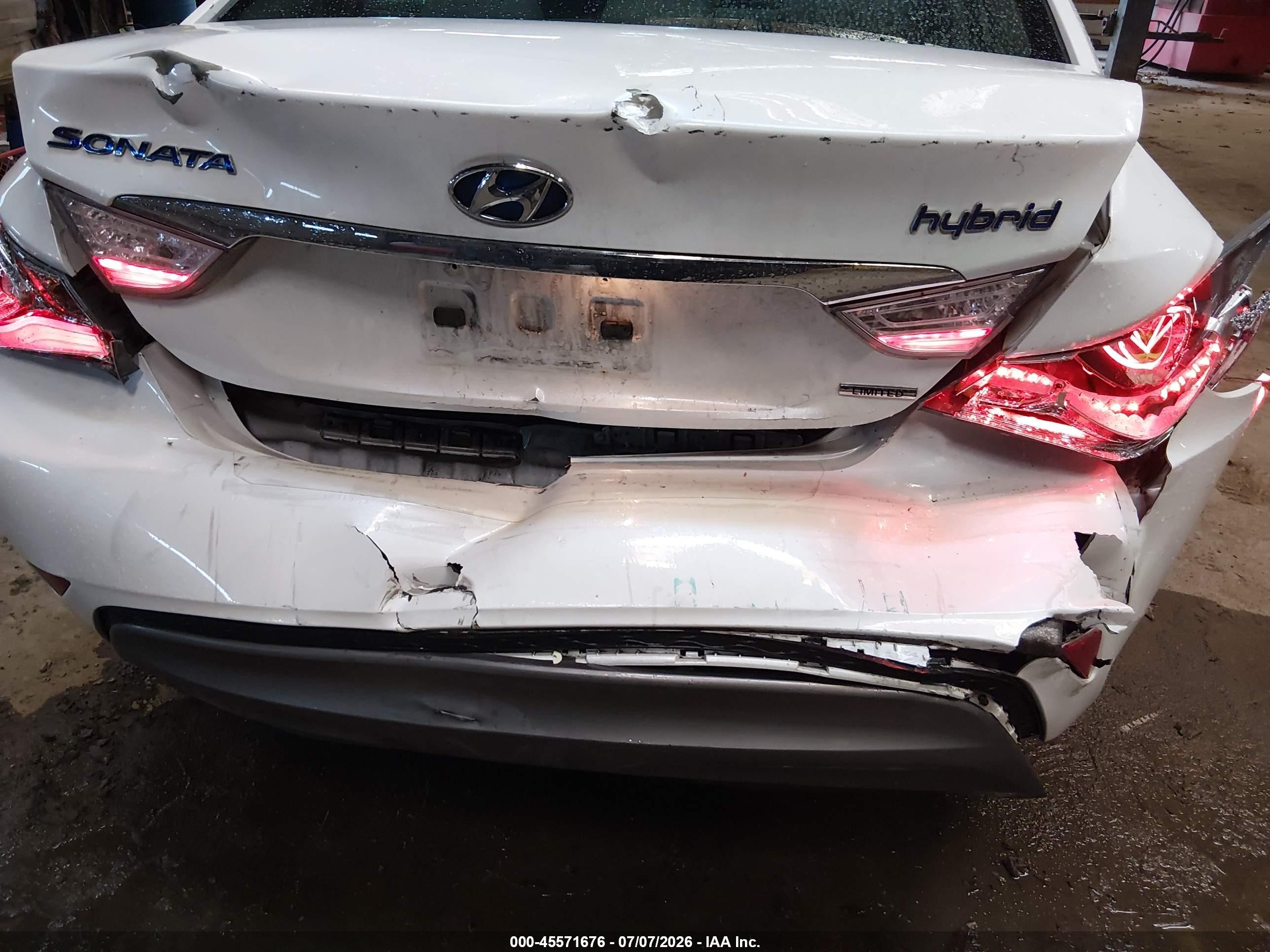 2015 Hyundai Sonata Hybrid Limited White vin: KMHEC4A44FA119089