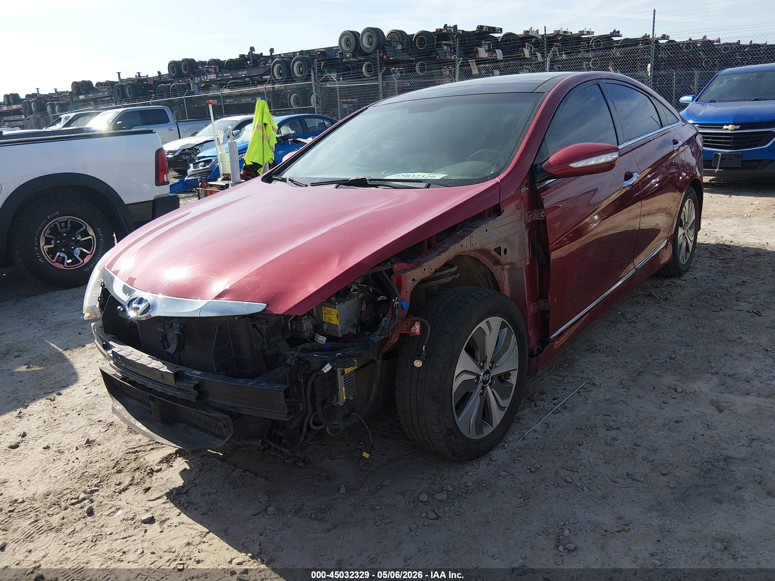 2015 Hyundai Sonata Hybrid Limited Red vin: KMHEC4A44FA124602