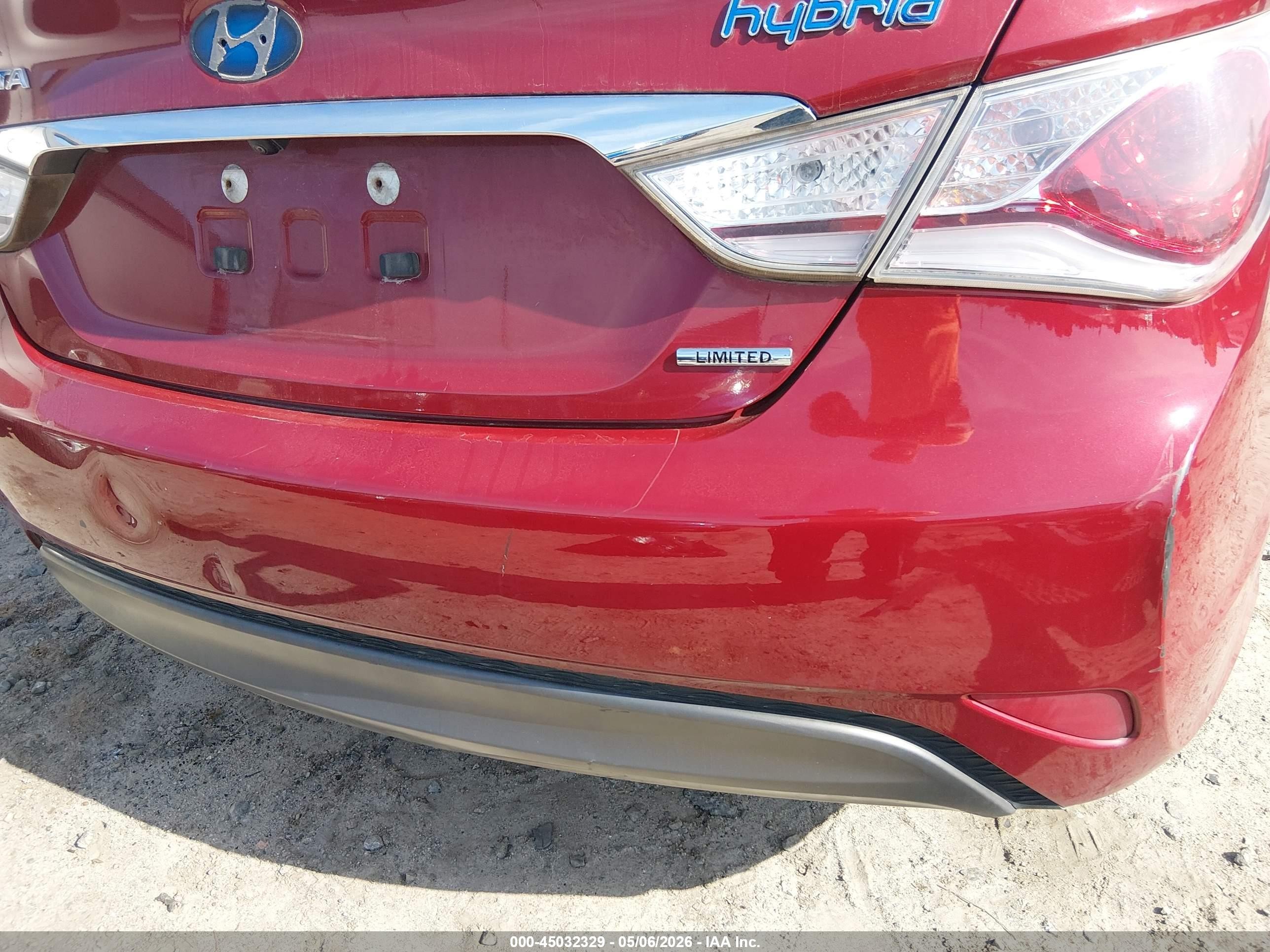 2015 Hyundai Sonata Hybrid Limited Red vin: KMHEC4A44FA124602