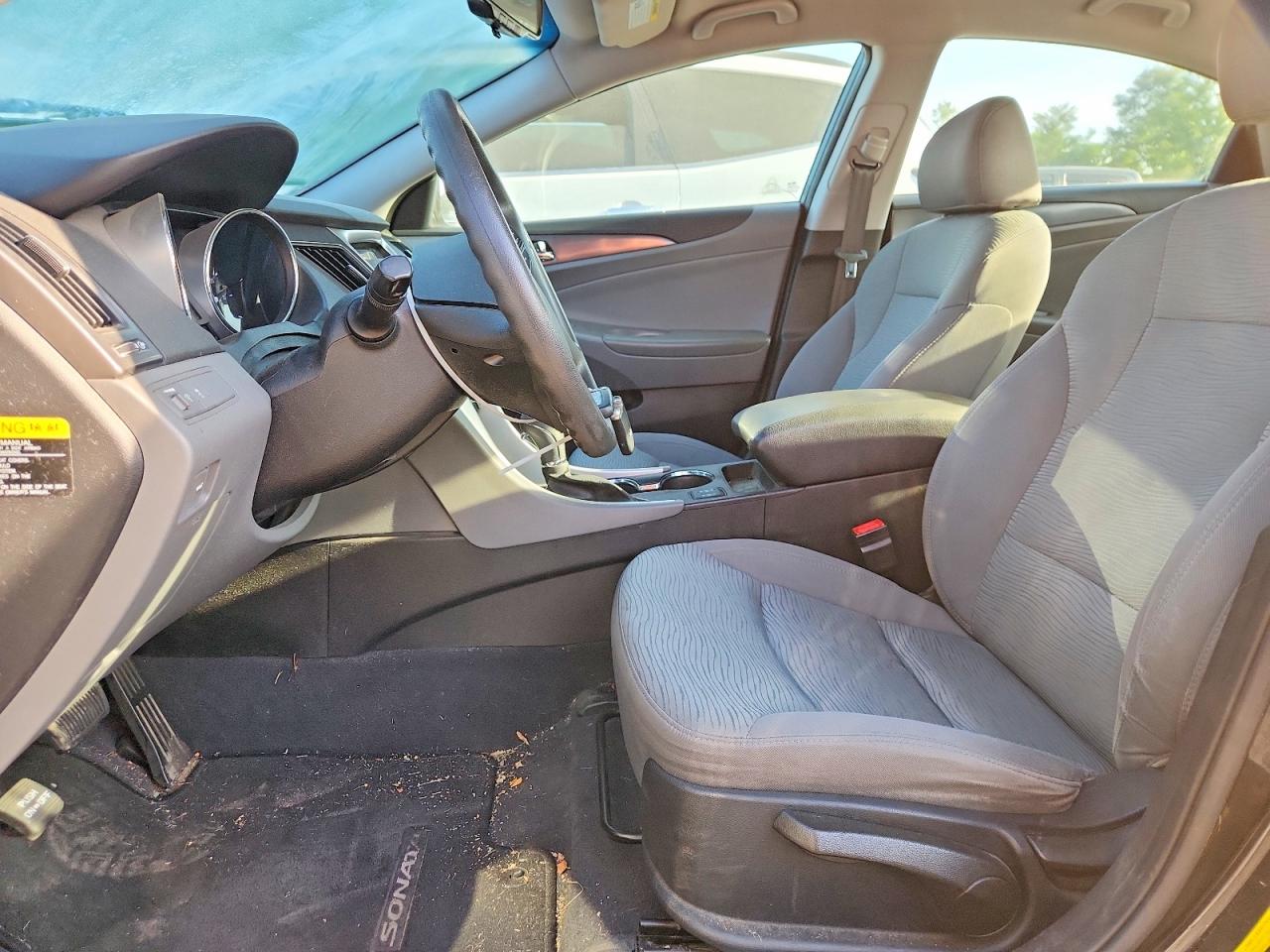 2015 Hyundai Sonata Hybrid Base Black vin: KMHEC4A44FA125197