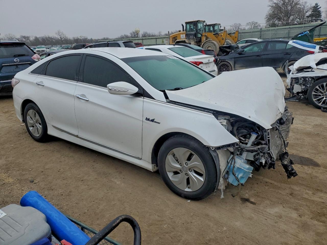 2015 Hyundai Sonata Hybrid Белый vin: KMHEC4A44FA128777