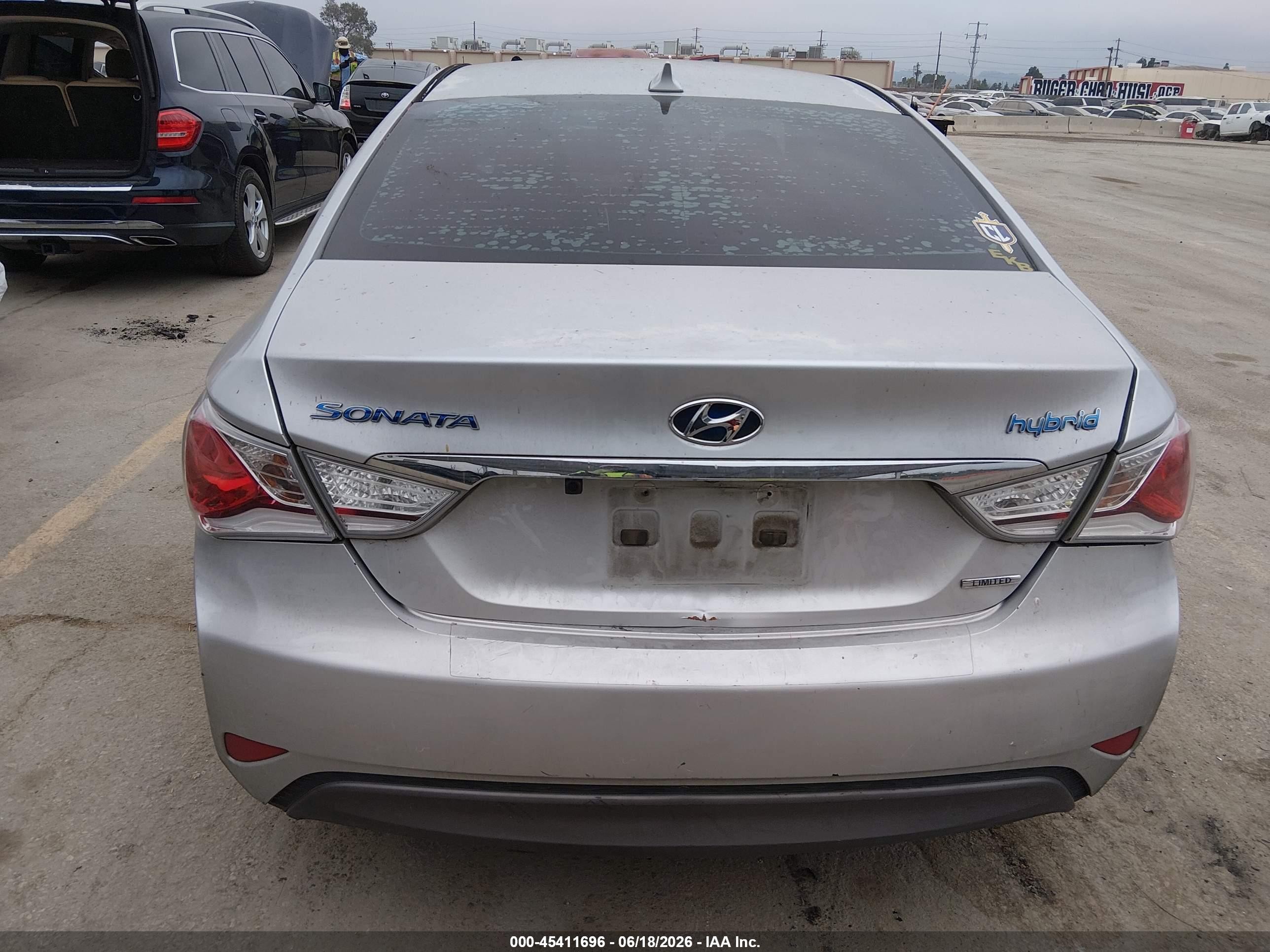 2015 Hyundai Sonata Hybrid Limited Silver vin: KMHEC4A44FA130514