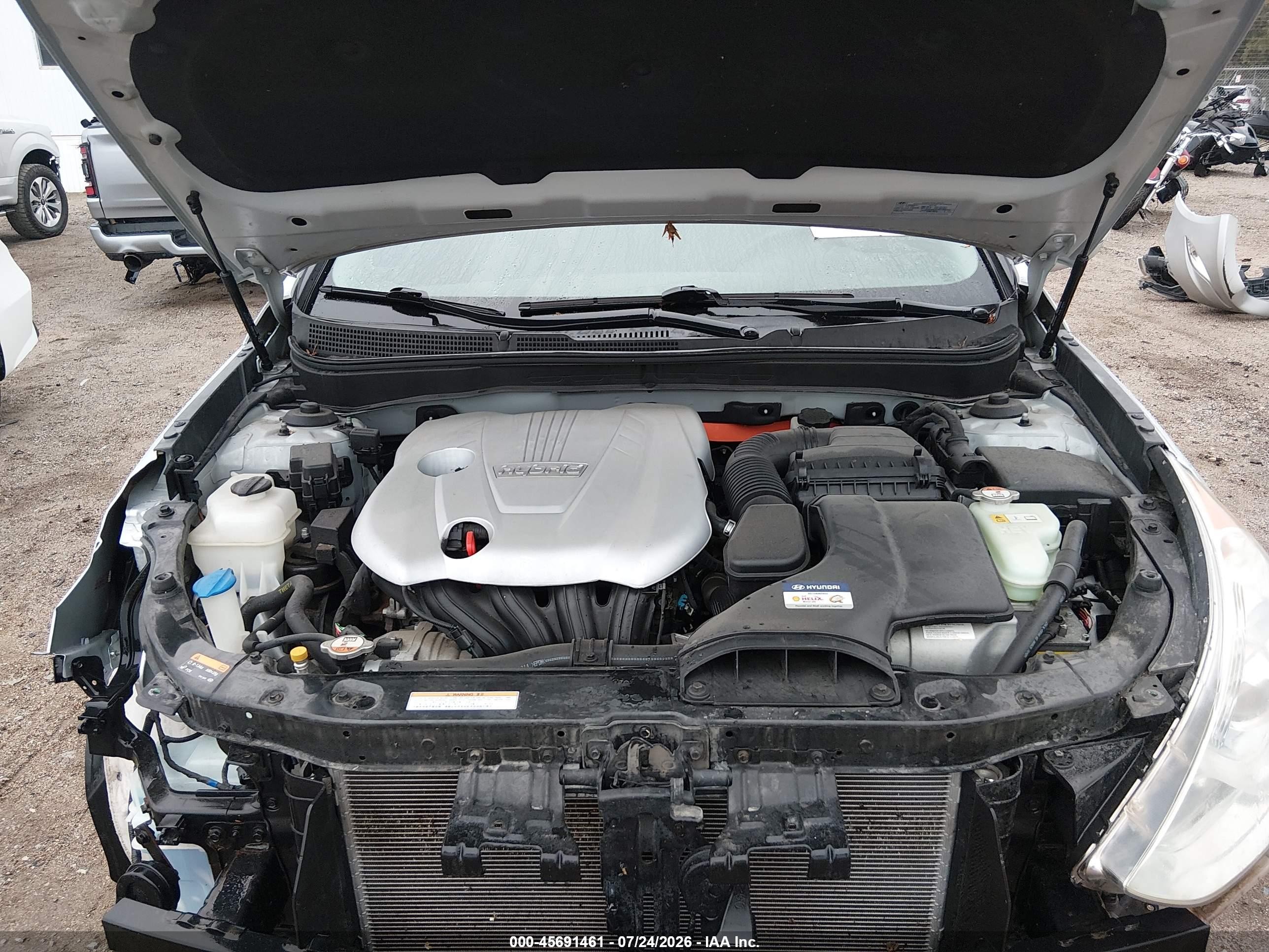 2015 Hyundai Sonata Hybrid   Silver vin: KMHEC4A44FA133199