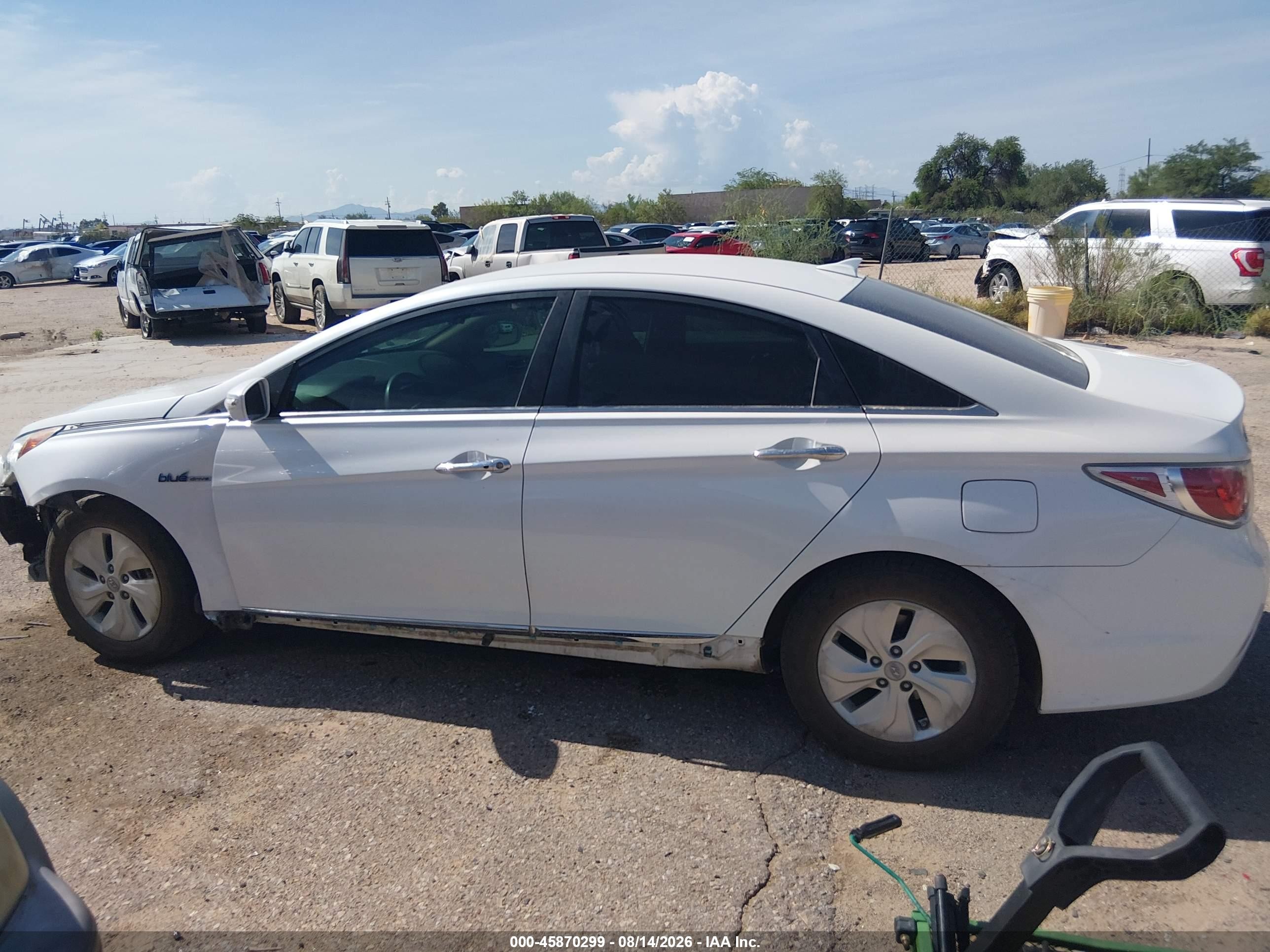 2015 Hyundai Sonata Hybrid White vin: KMHEC4A44FA137902