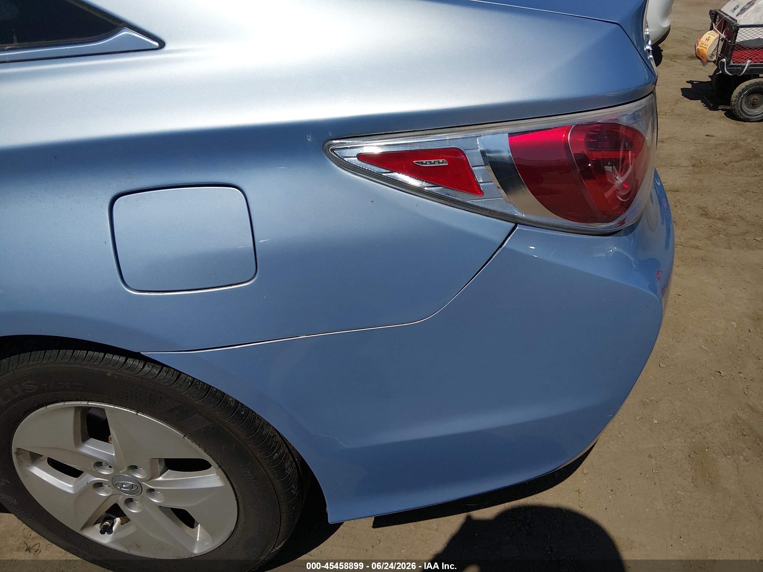 2011 Hyundai Sonata Hybrid   Light Blue vin: KMHEC4A45BA000963