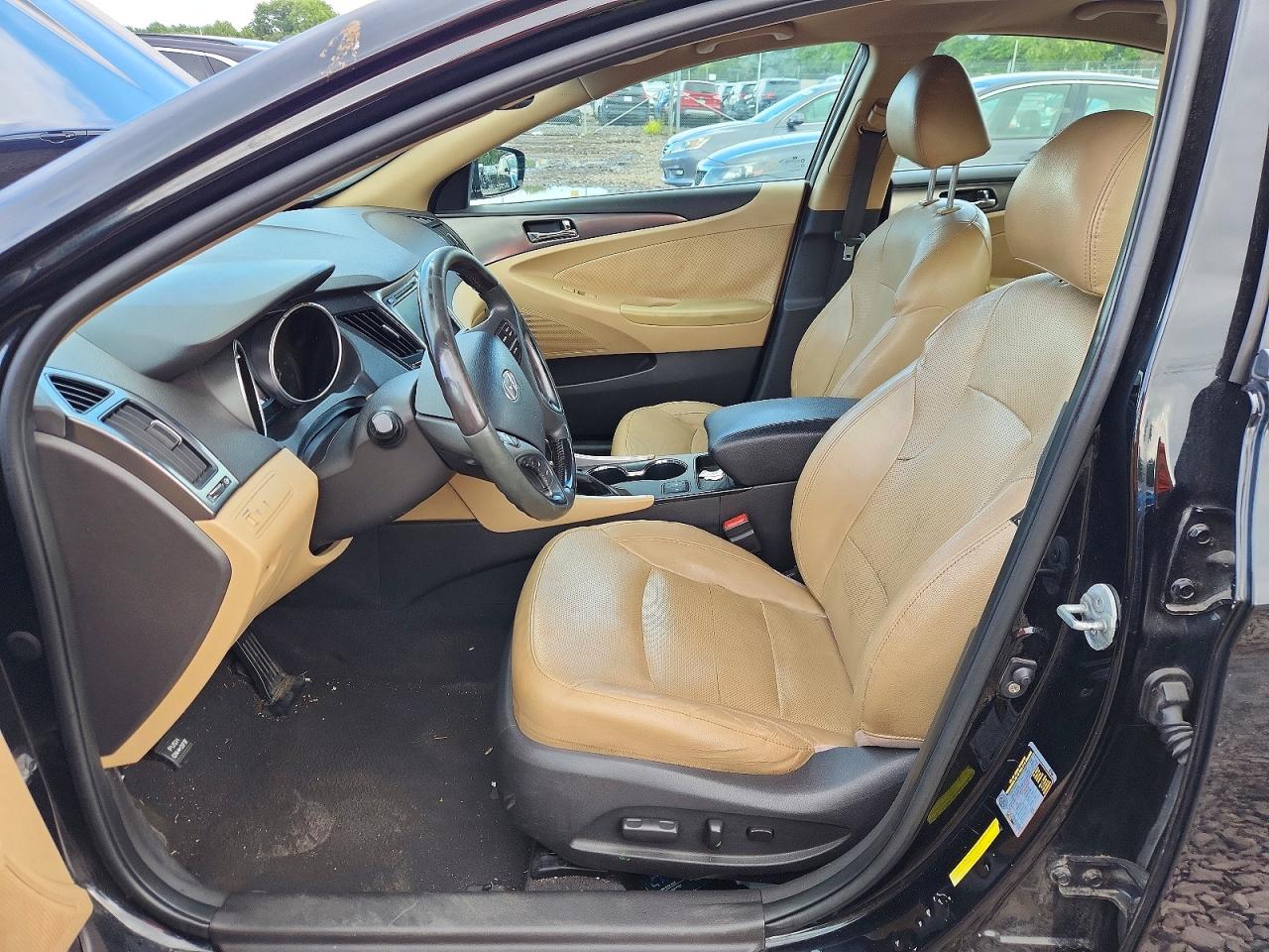 2011 Hyundai Sonata Hybrid Black vin: KMHEC4A45BA002941