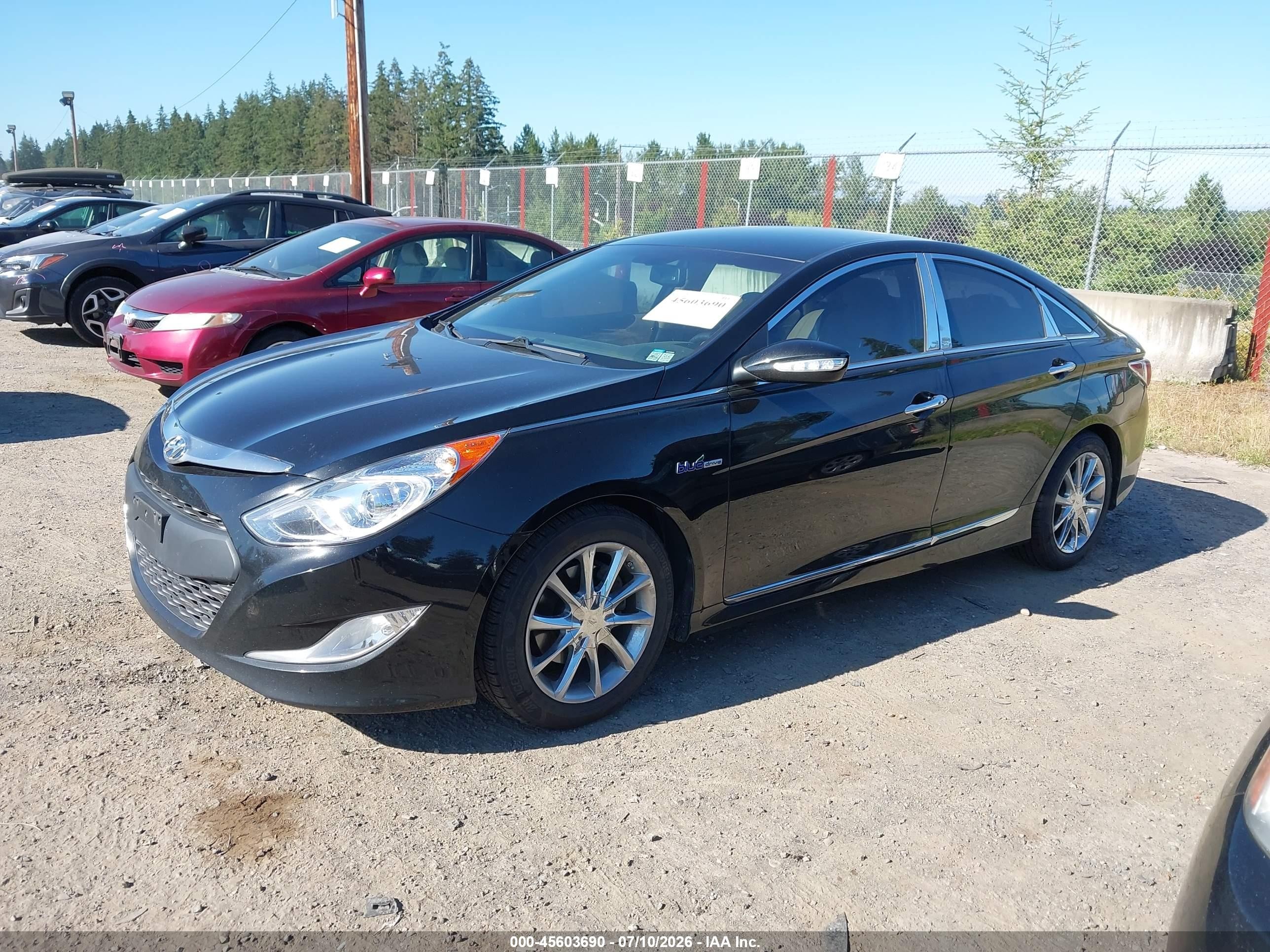 2012 Hyundai Sonata Hybrid   Черный vin: KMHEC4A45CA020647