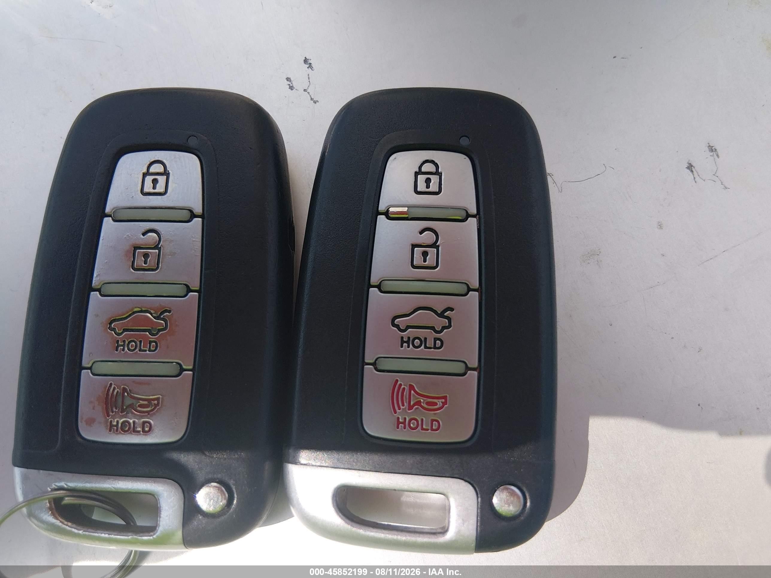 2012 Hyundai Sonata Hybrid Red vin: KMHEC4A45CA022642
