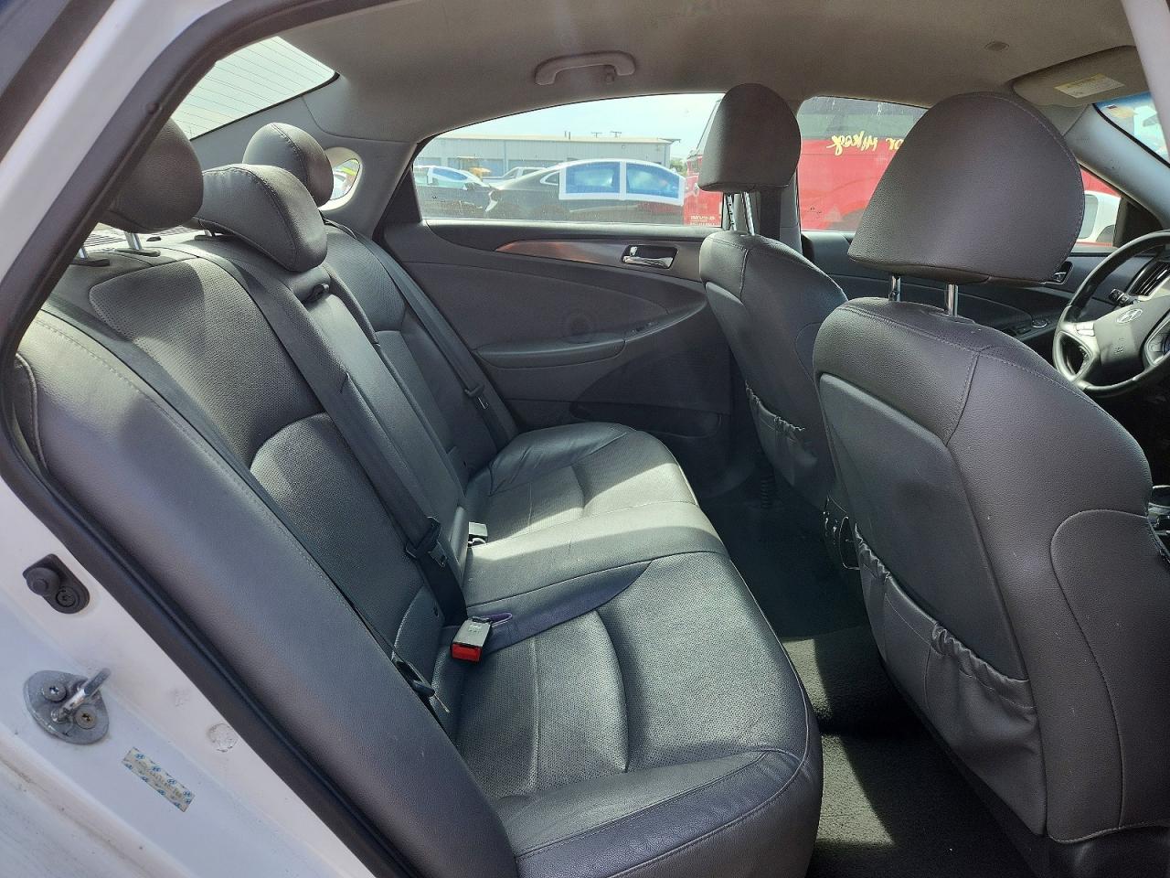 2012 Hyundai Sonata Hybrid White vin: KMHEC4A45CA022687