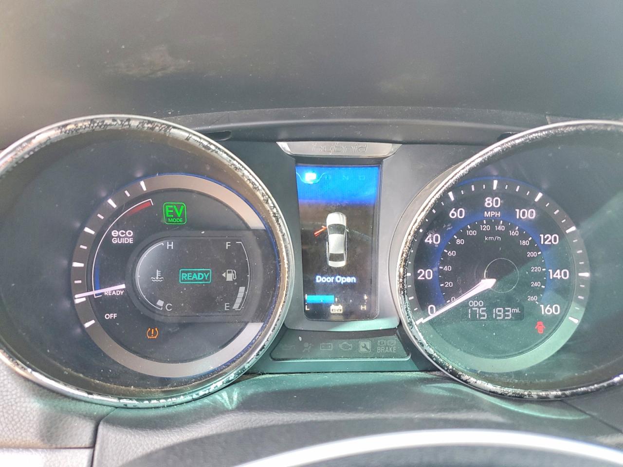 2012 Hyundai Sonata Hybrid Silver vin: KMHEC4A45CA056600