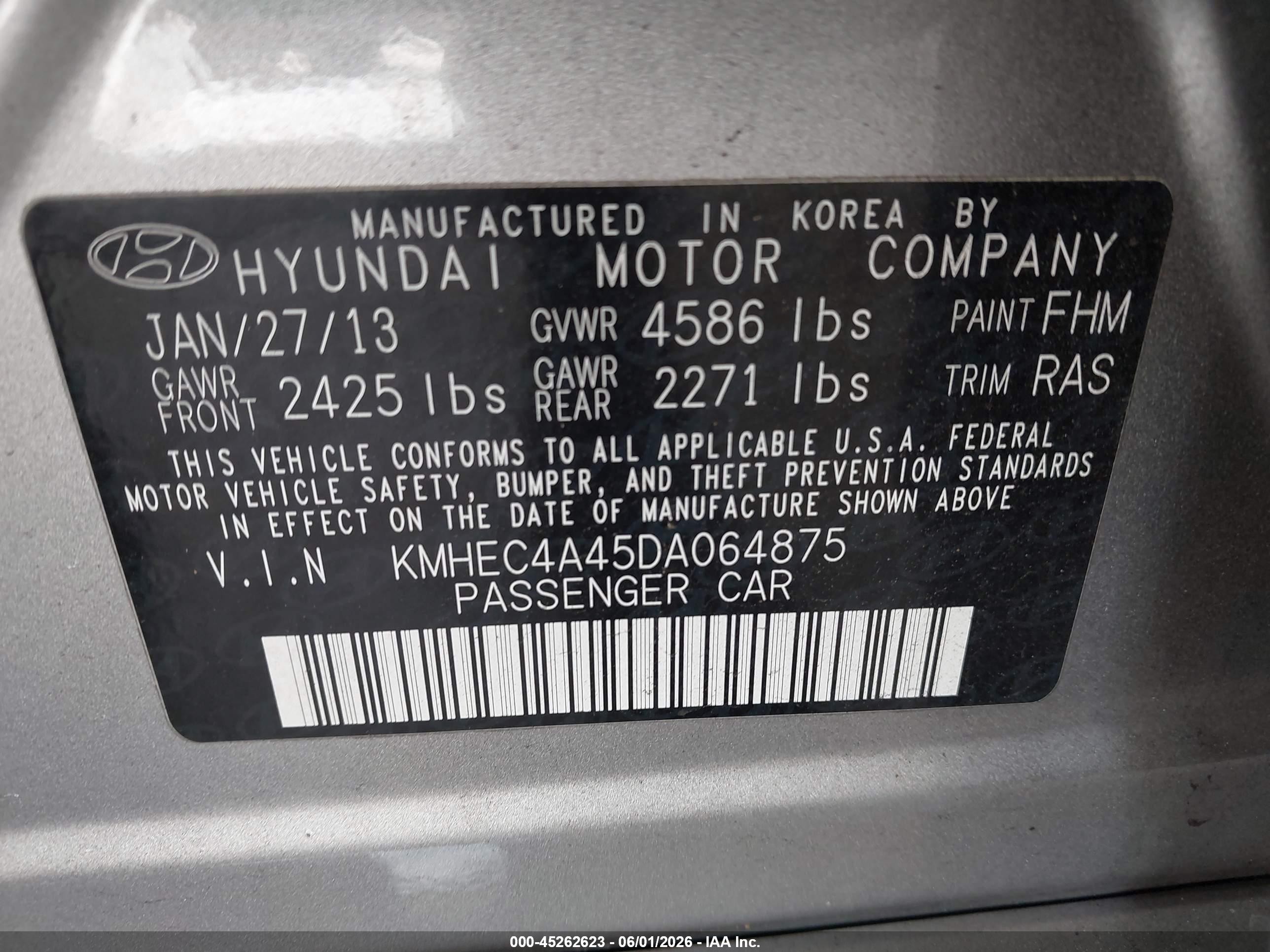2013 Hyundai Sonata Hybrid   Серебряный vin: KMHEC4A45DA064875