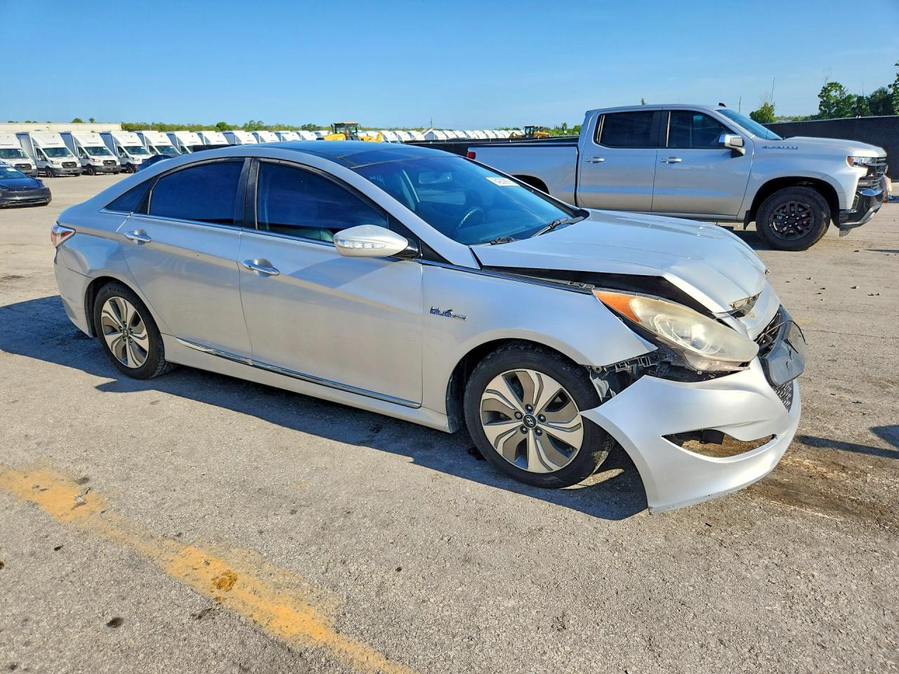 2013 Hyundai Sonata Hybrid Silver vin: KMHEC4A45DA071566