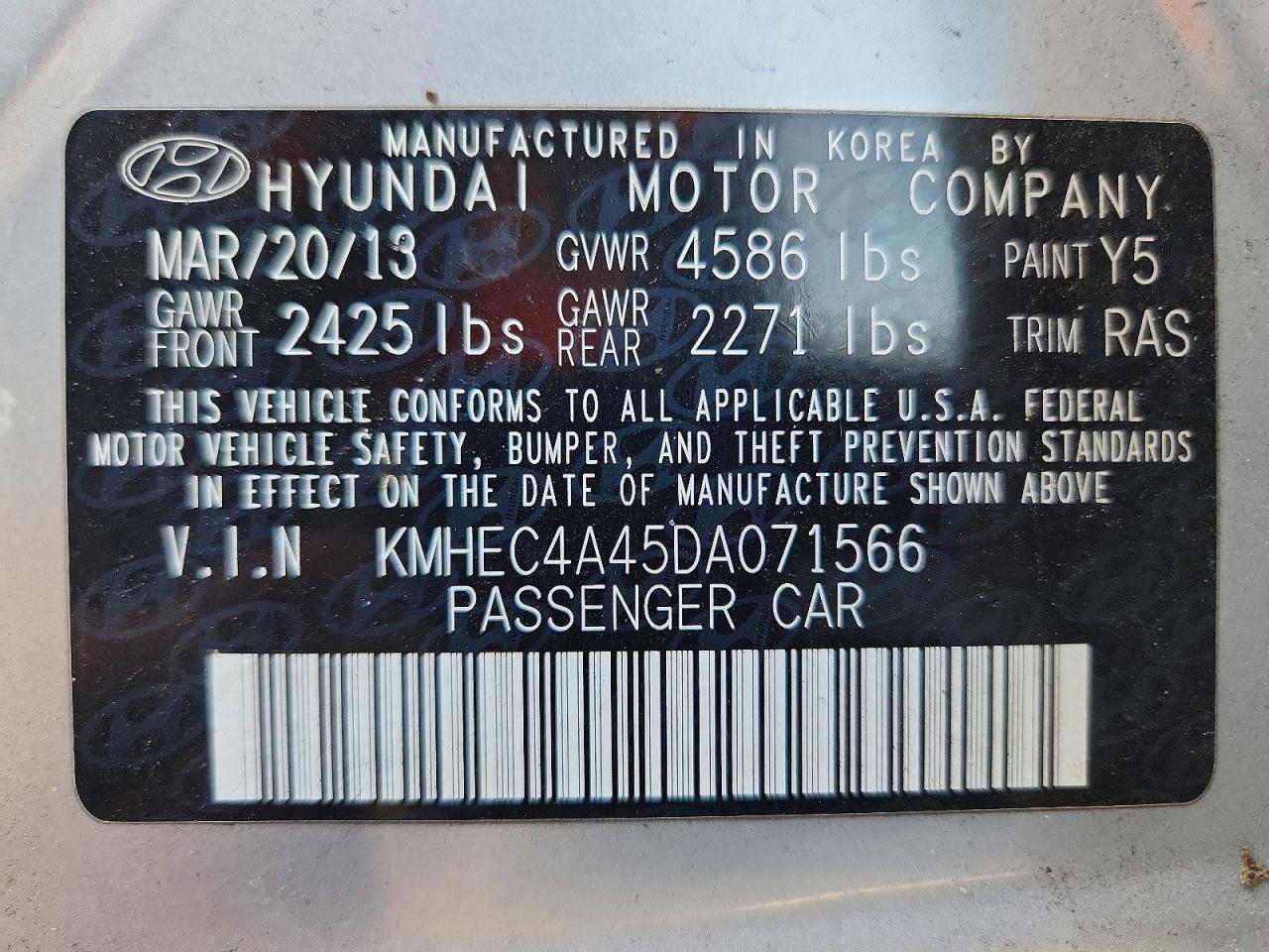 2013 Hyundai Sonata Hybrid Silver vin: KMHEC4A45DA071566