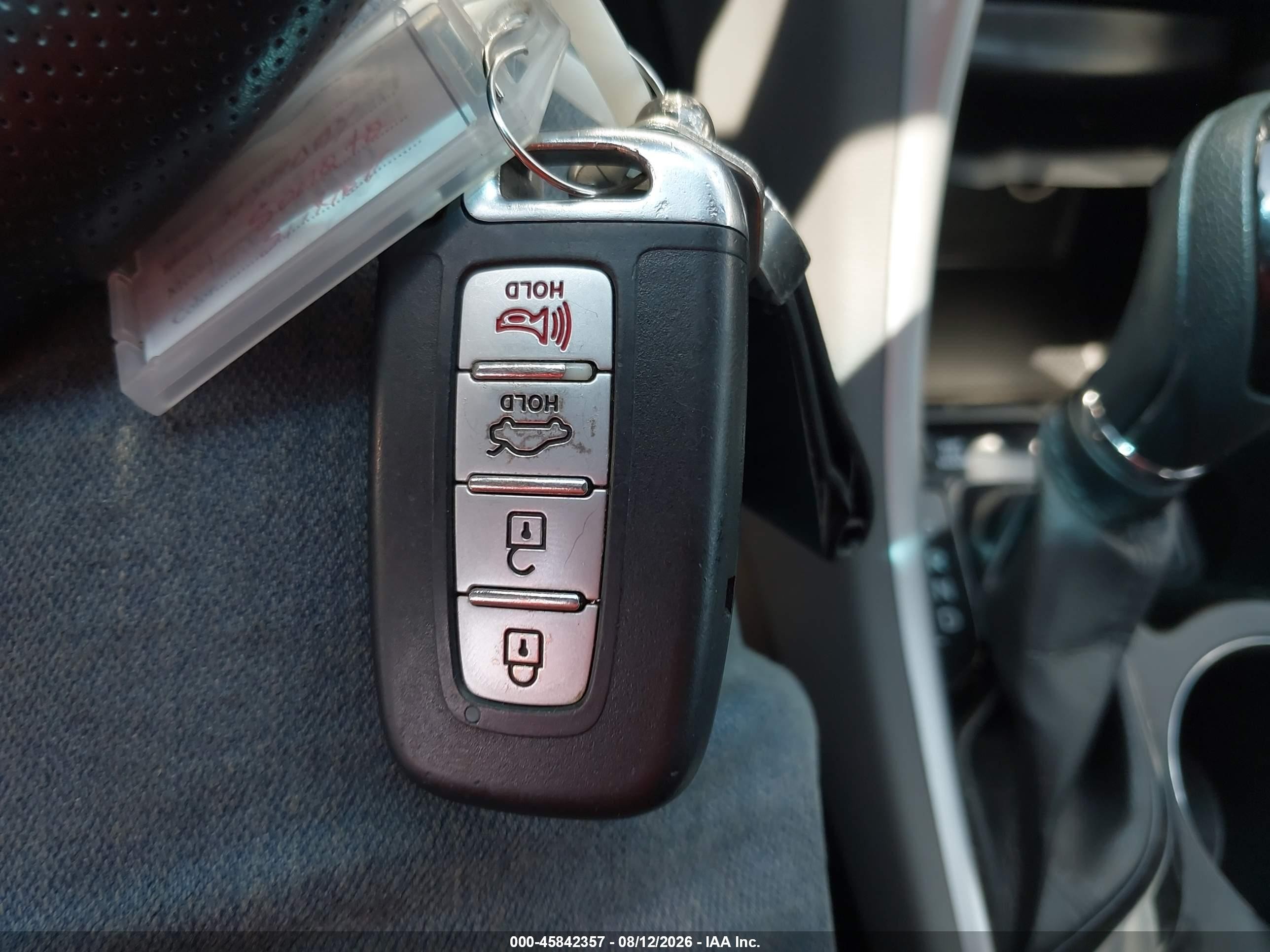 2013 Hyundai Sonata Hybrid   Silver vin: KMHEC4A45DA076458