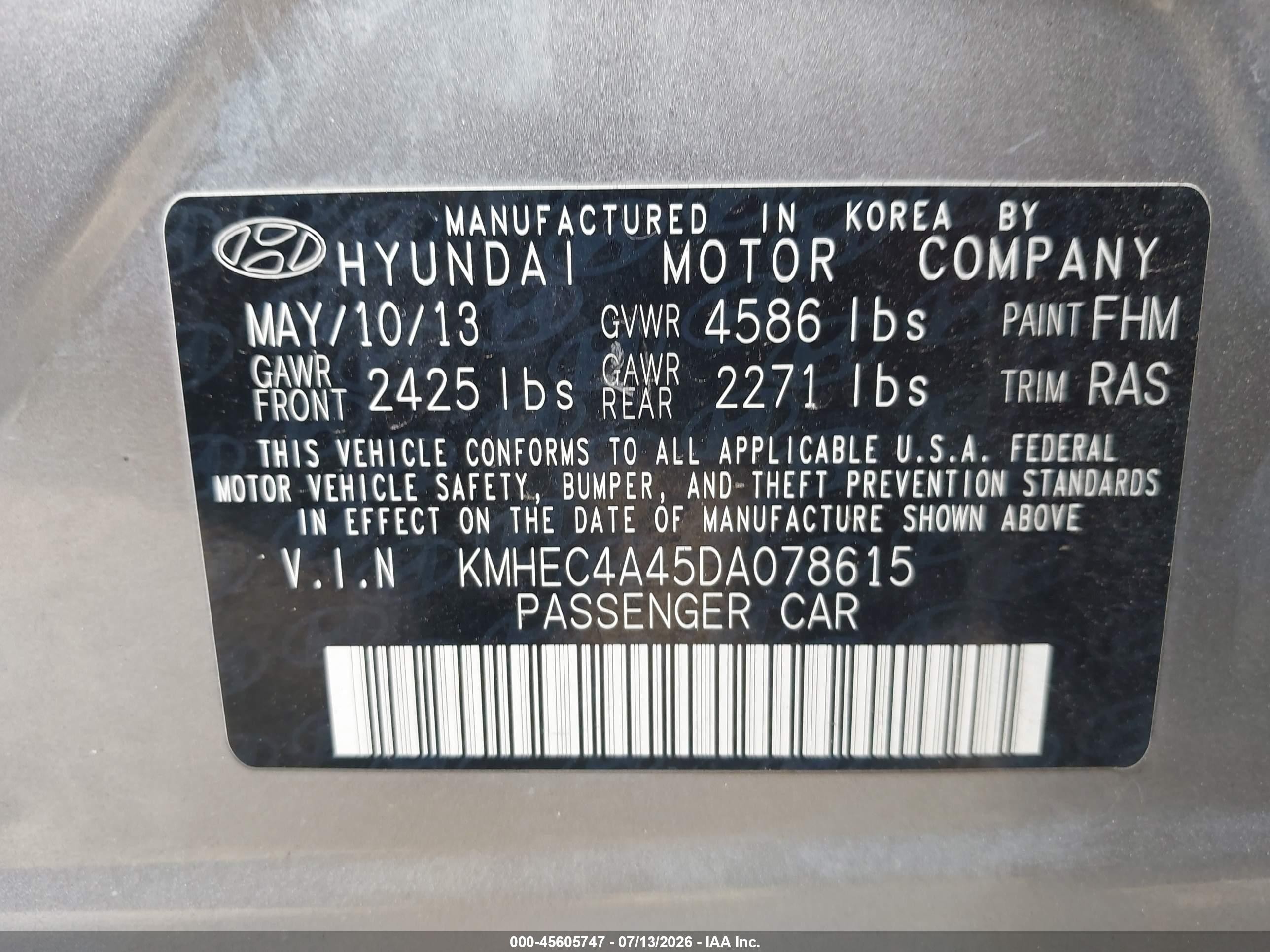 2013 Hyundai Sonata Hybrid   Silver vin: KMHEC4A45DA078615